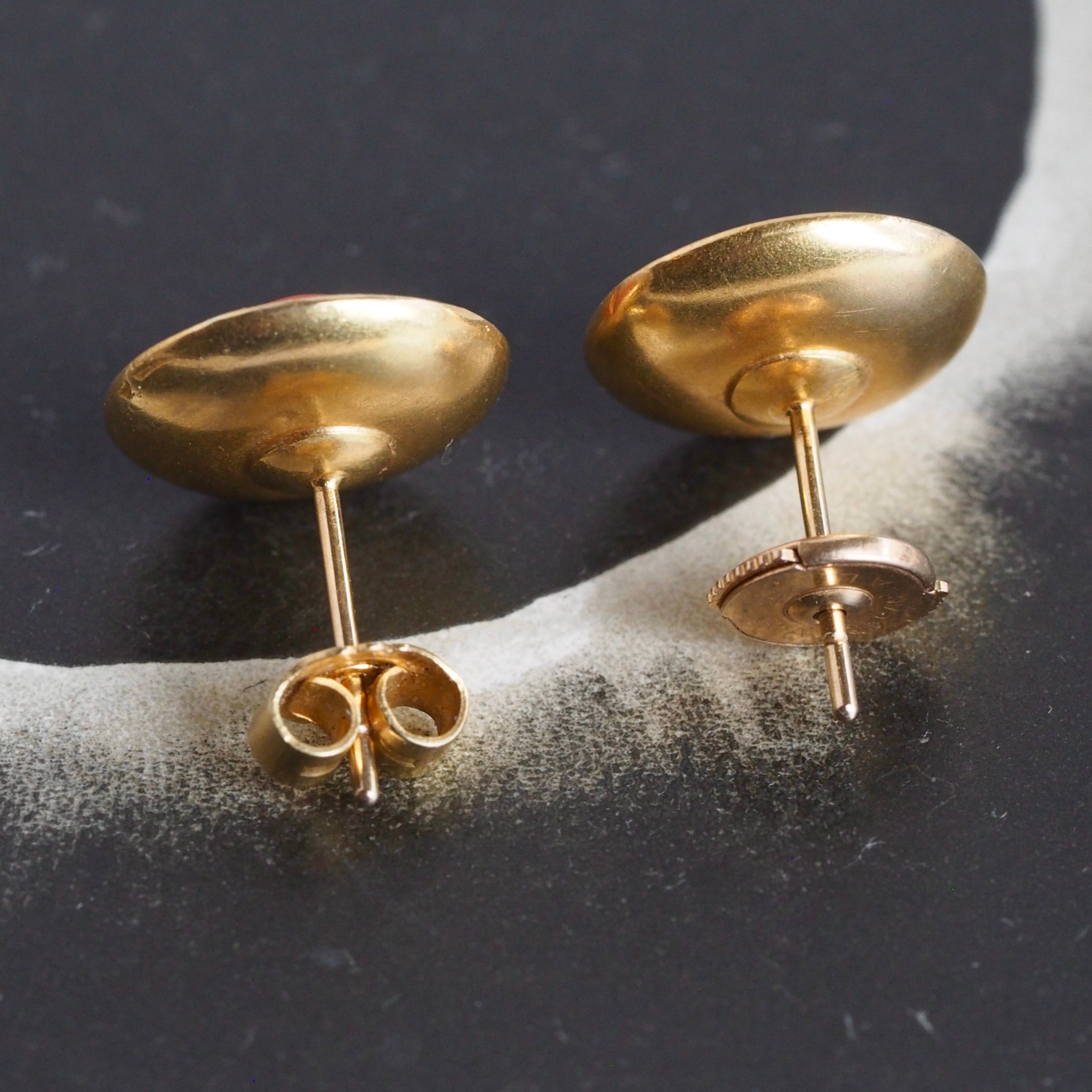 Antique Etruscan Style 18k Gold Coral Disc Earrings