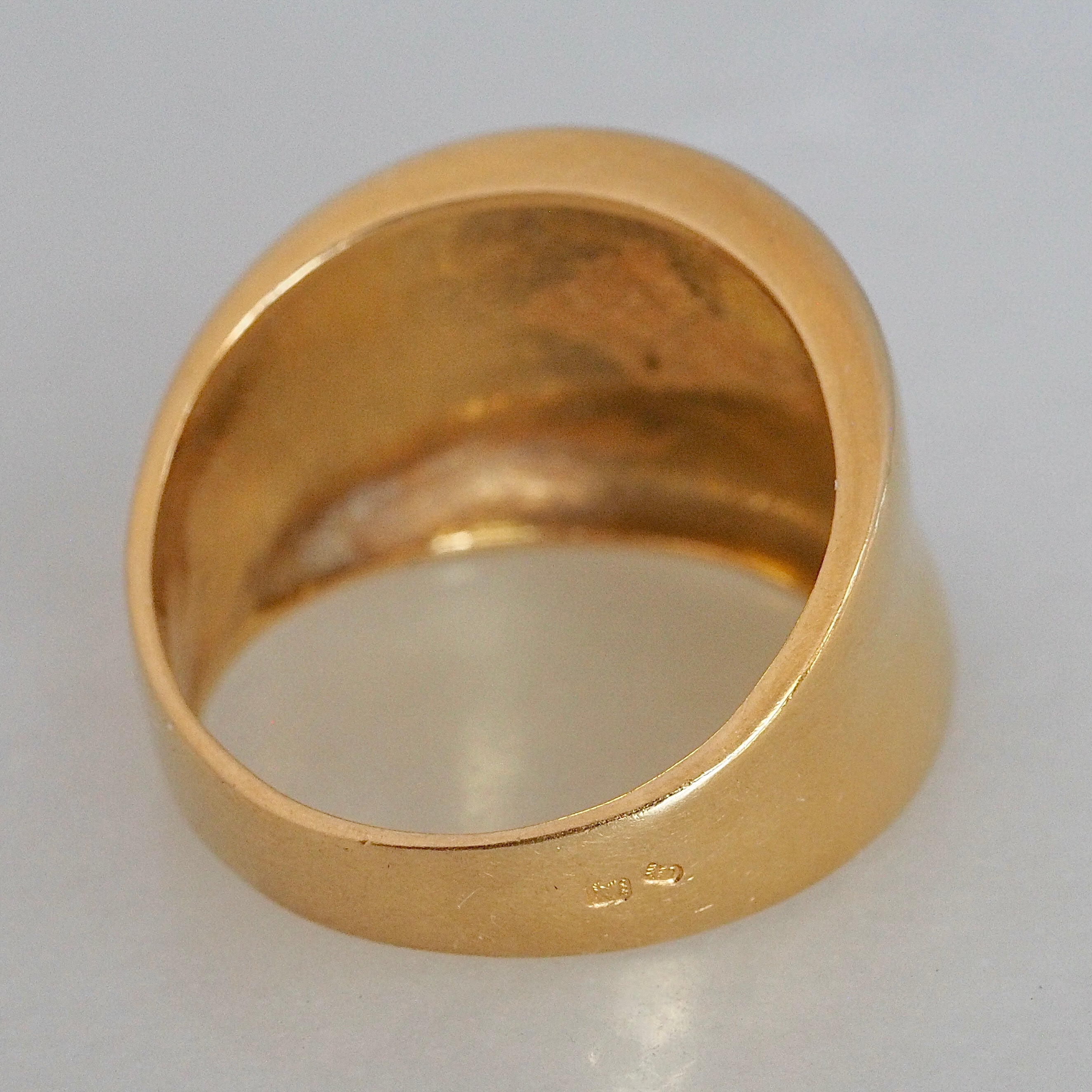 Vintage Portuguese 19k Gold Modernist Melty Band