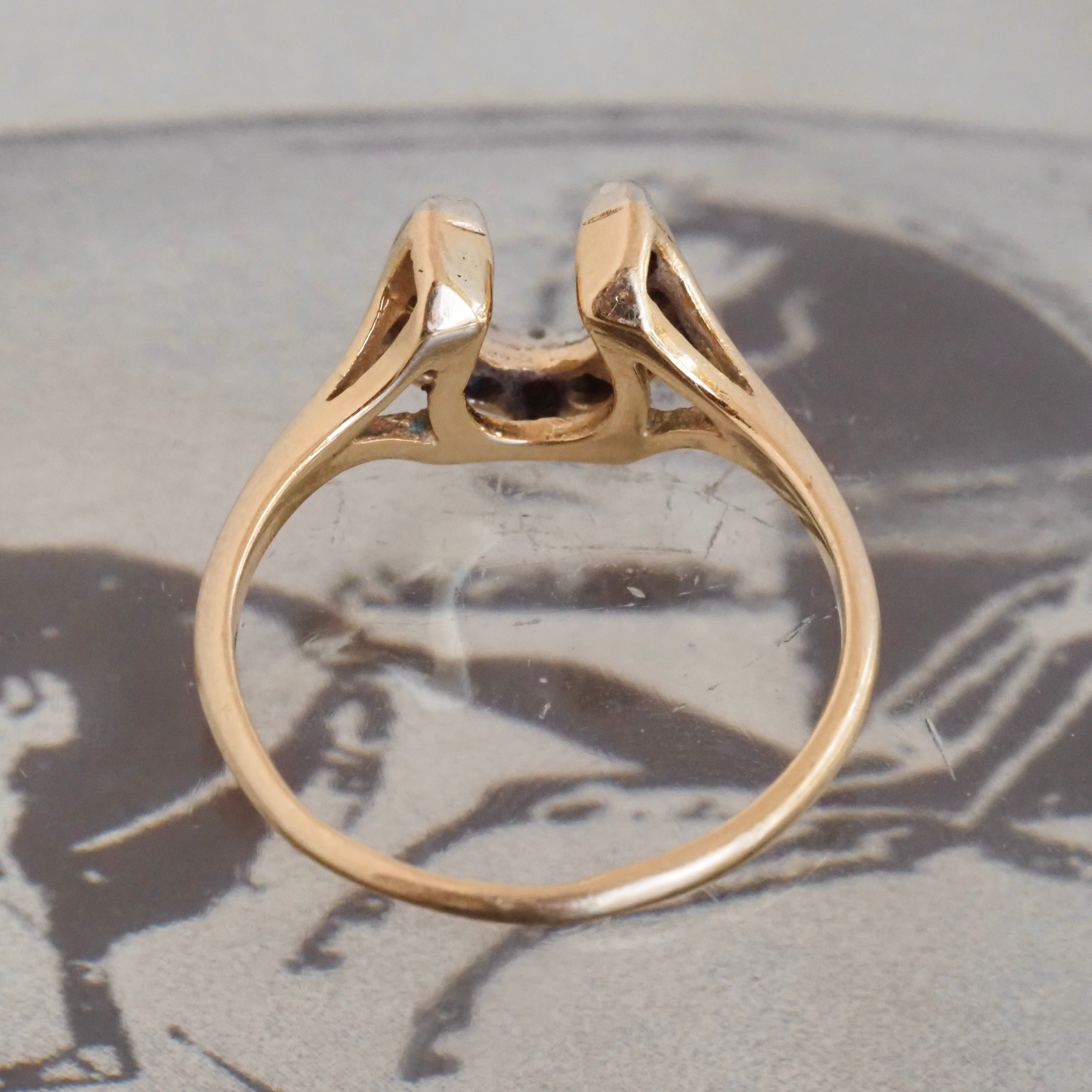 Vintage Horseshoe Diamond 14k Gold Ring