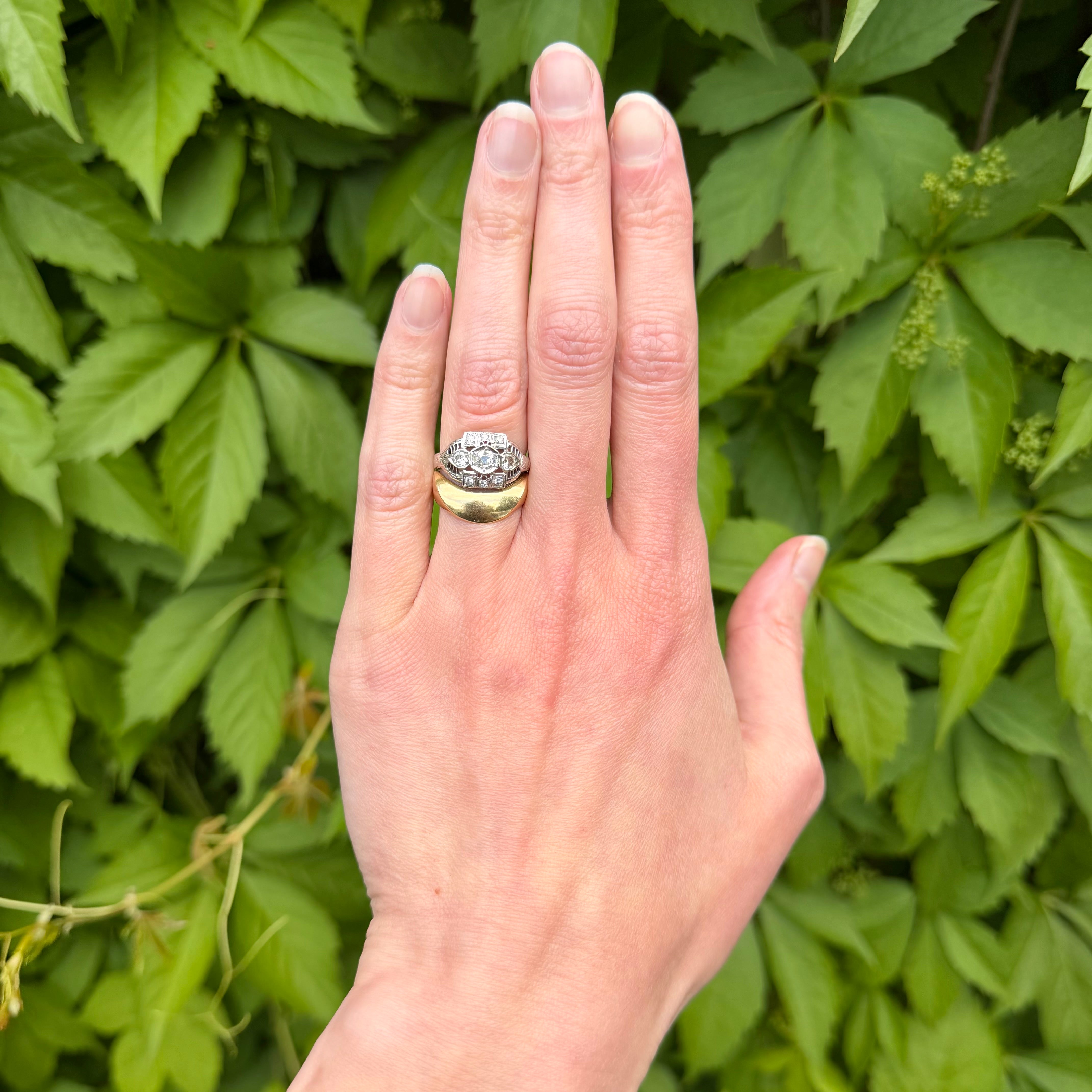 Vintage Mid-Century Diamond 18k Gold Wave Ring