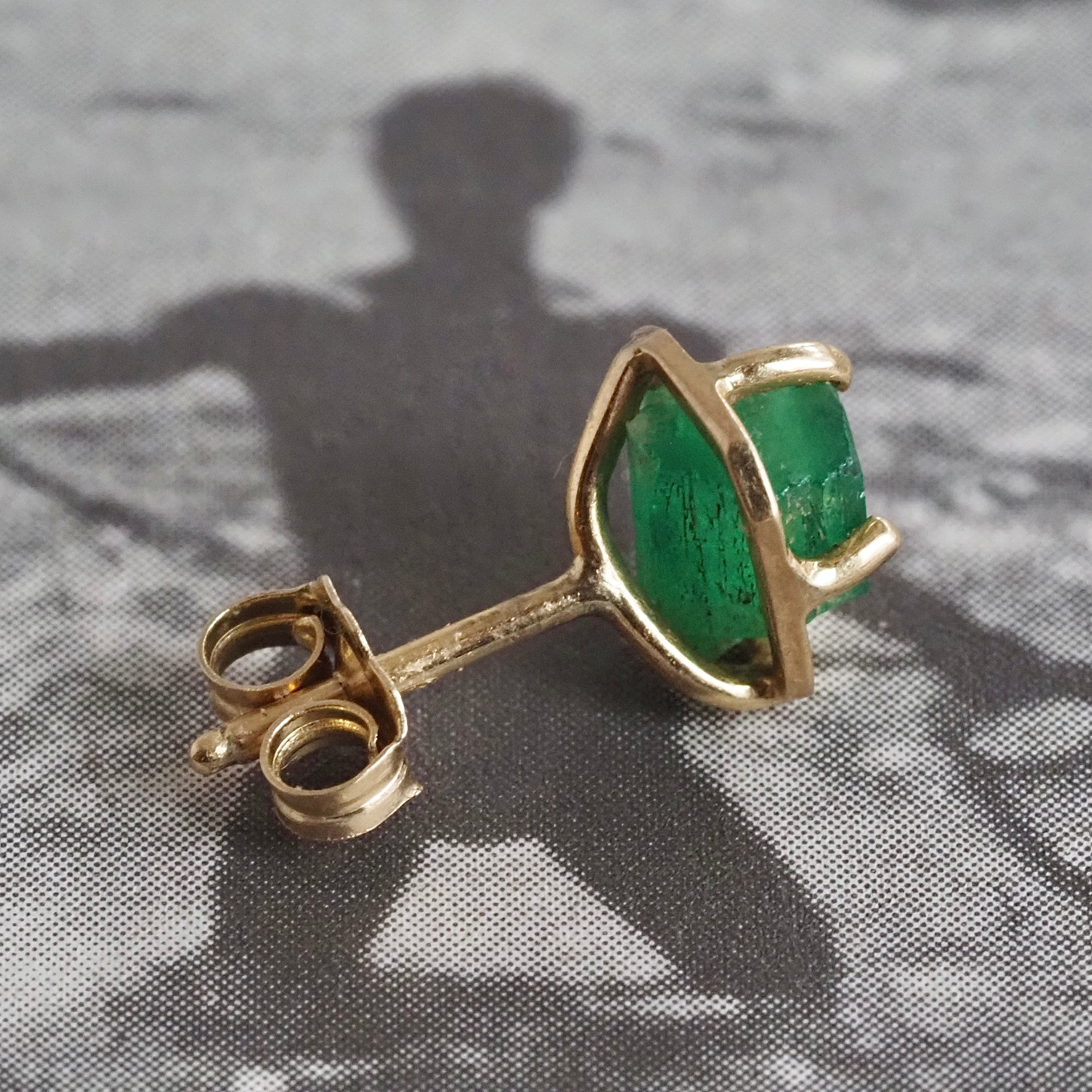 Vintage Rough Emerald 18k Gold Earrings