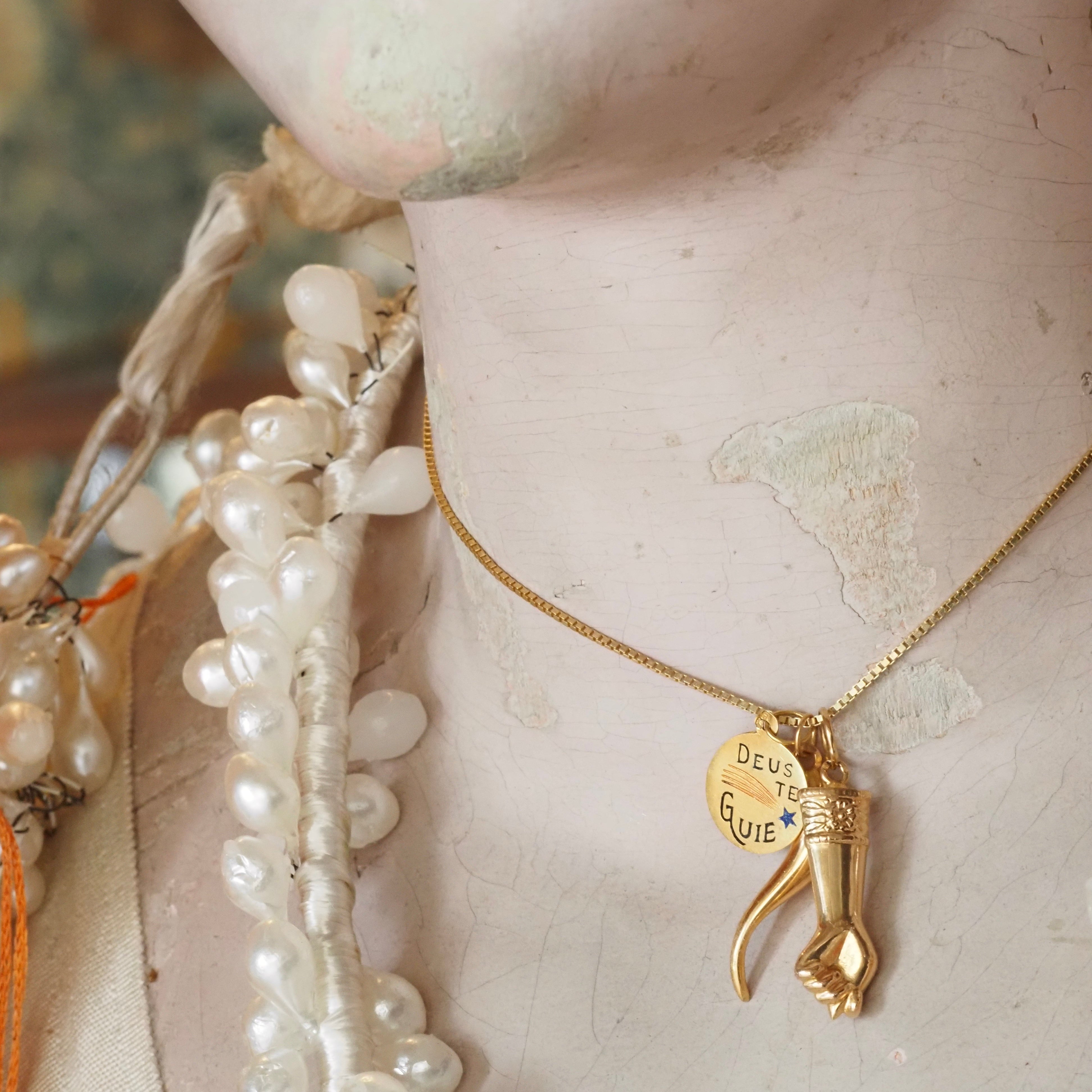 Vintage Portuguese 19k Gold Mano Figa Charm