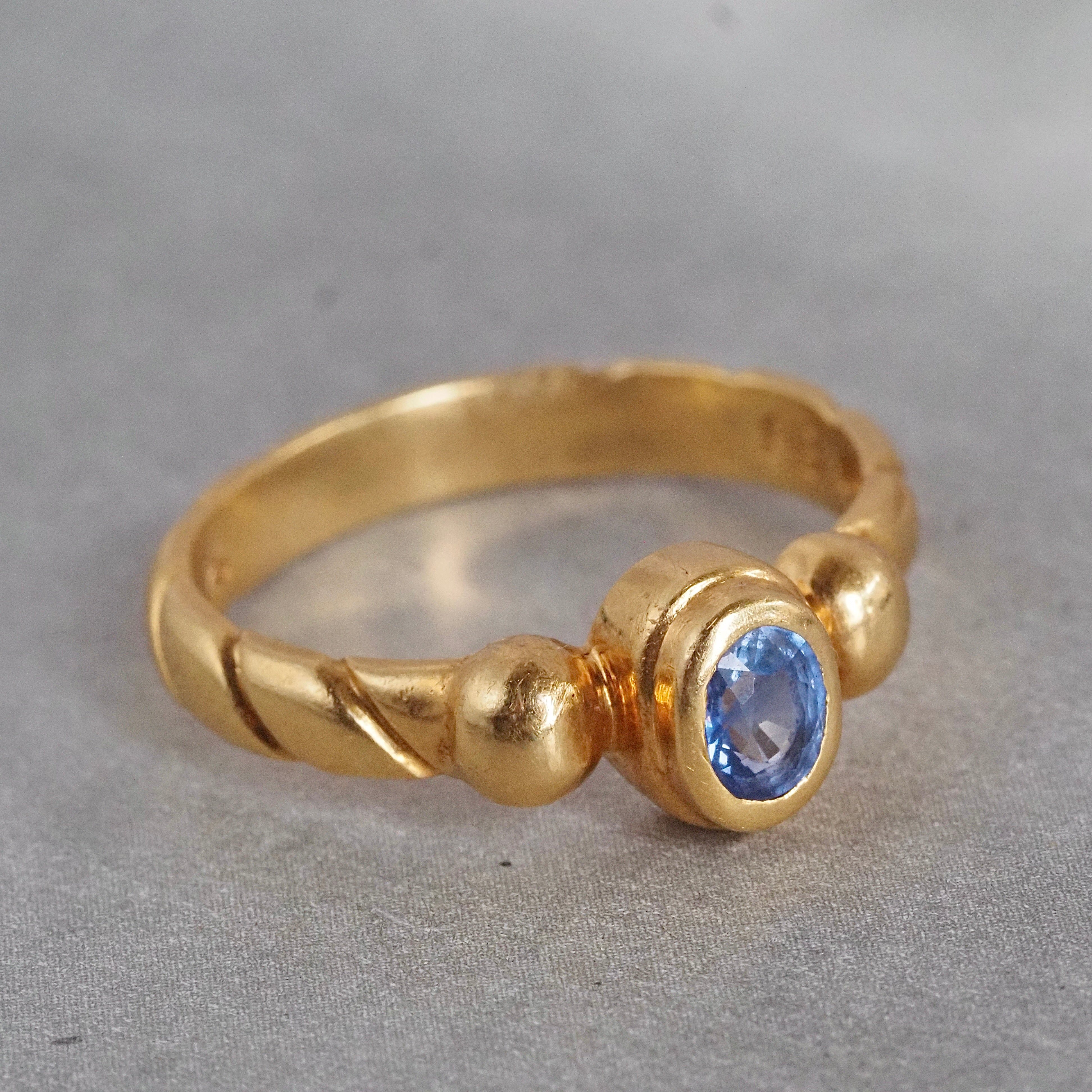 Vintage Sapphire Bezel Set 18k Gold Ring