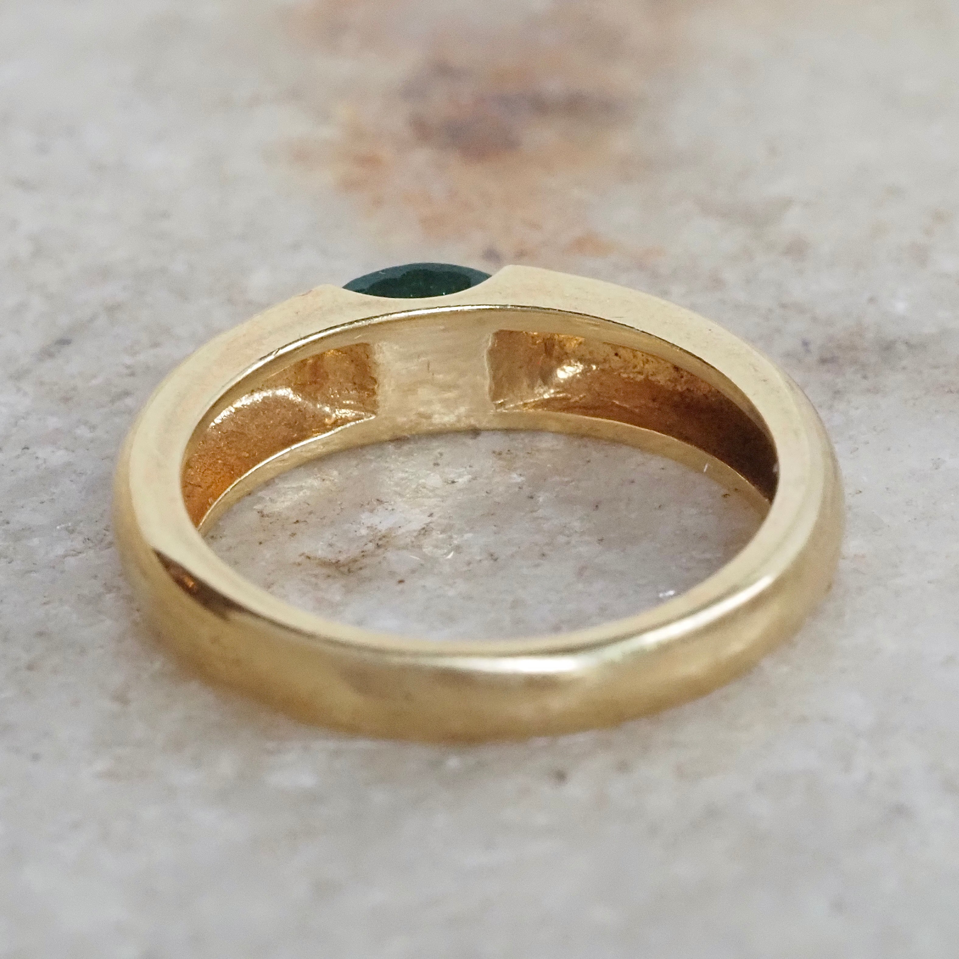 Vintage 18k Gold Emerald Ring