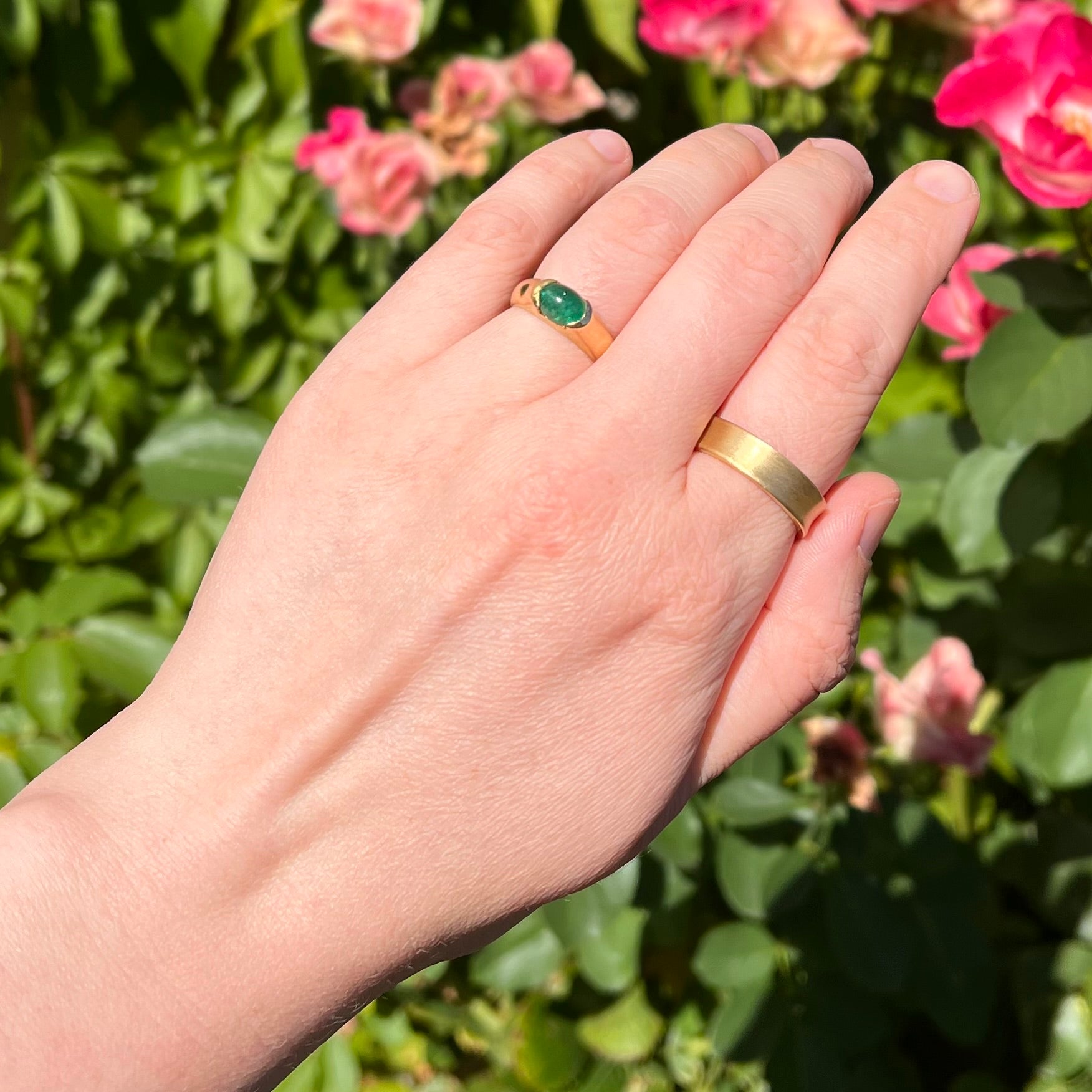 Vintage 18k Gold Emerald Ring