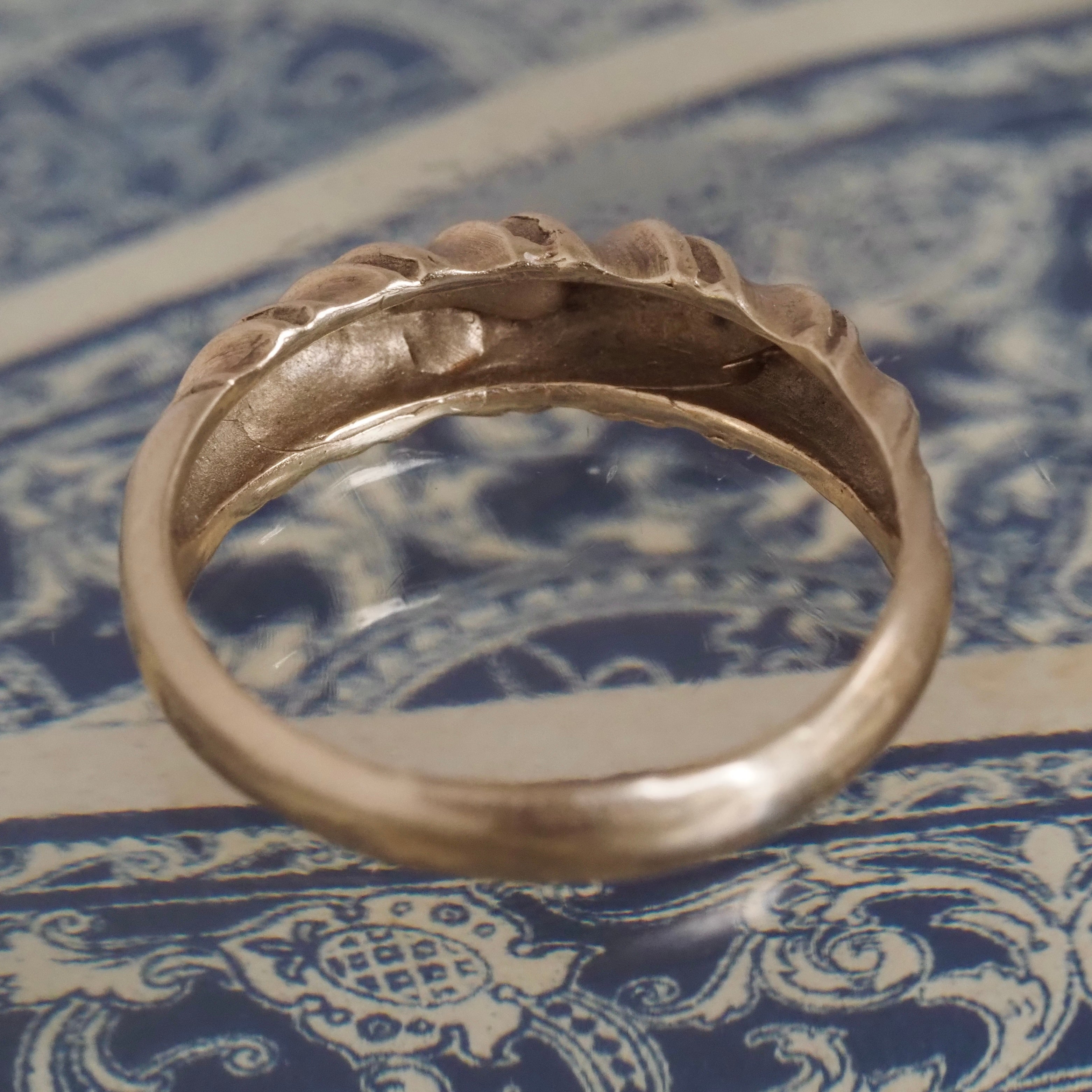 Vintage Shrimp 10k Gold Ring