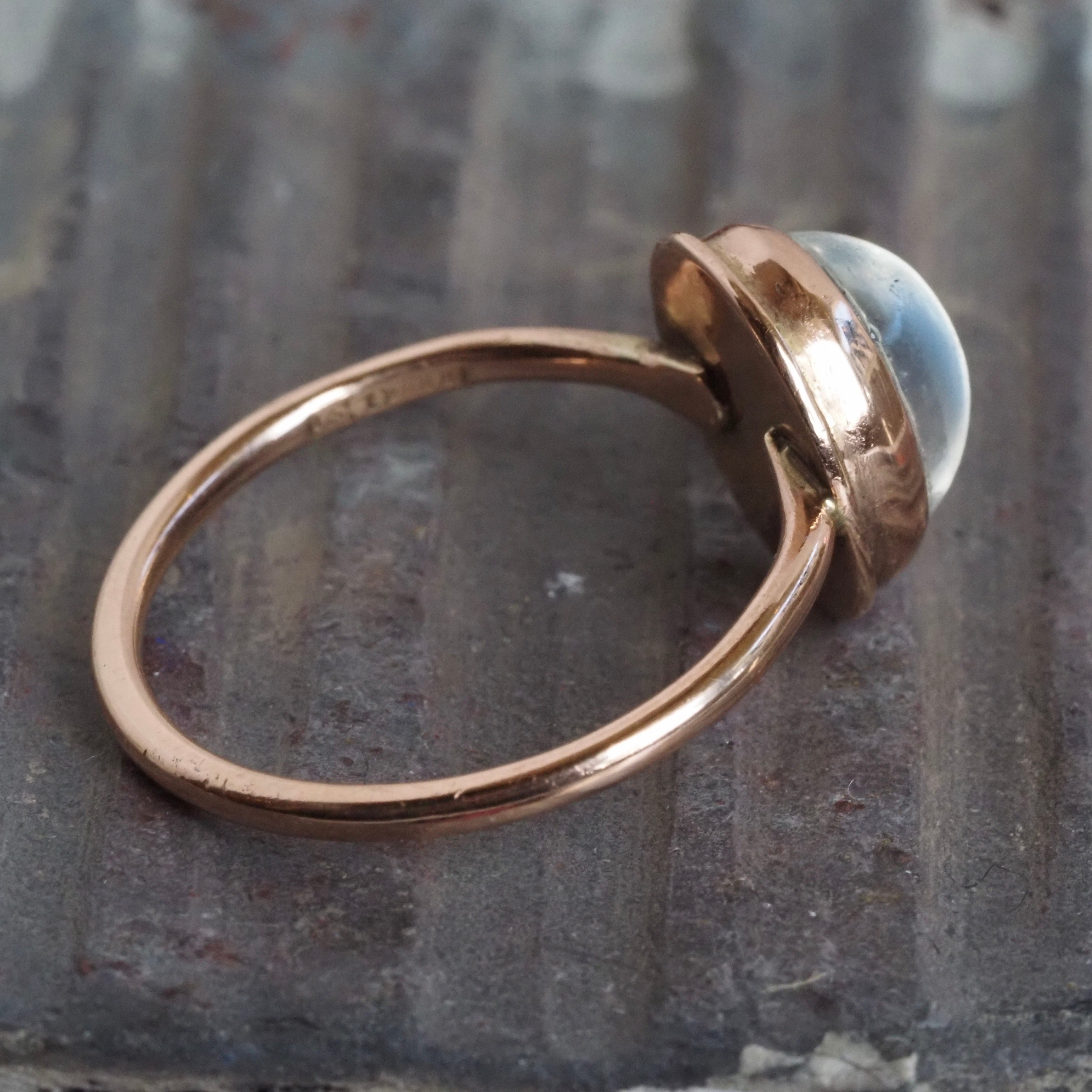 Vintage English 9k Gold Moonstone Ring