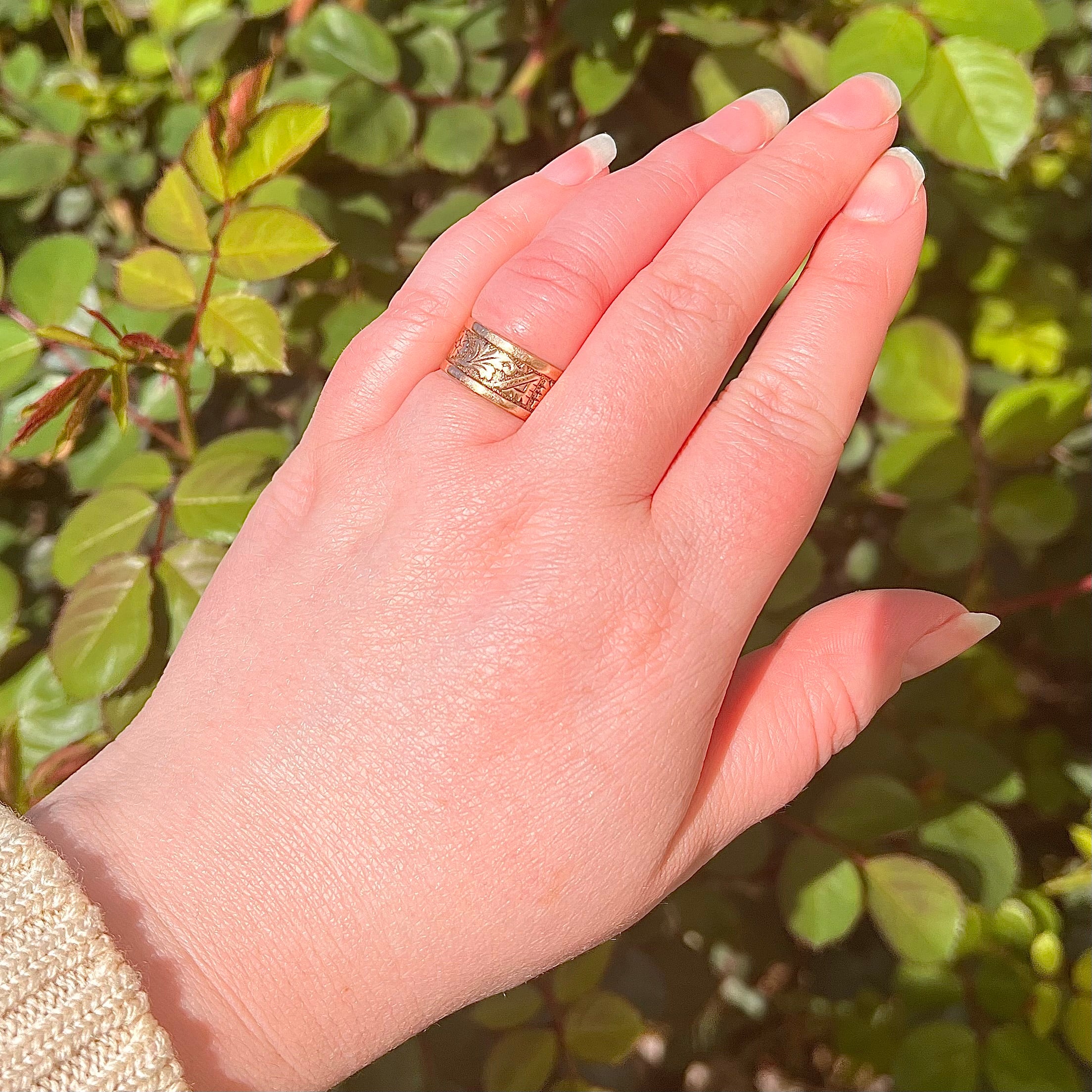 Antique Victorian 10k Gold Floral Cigar Band