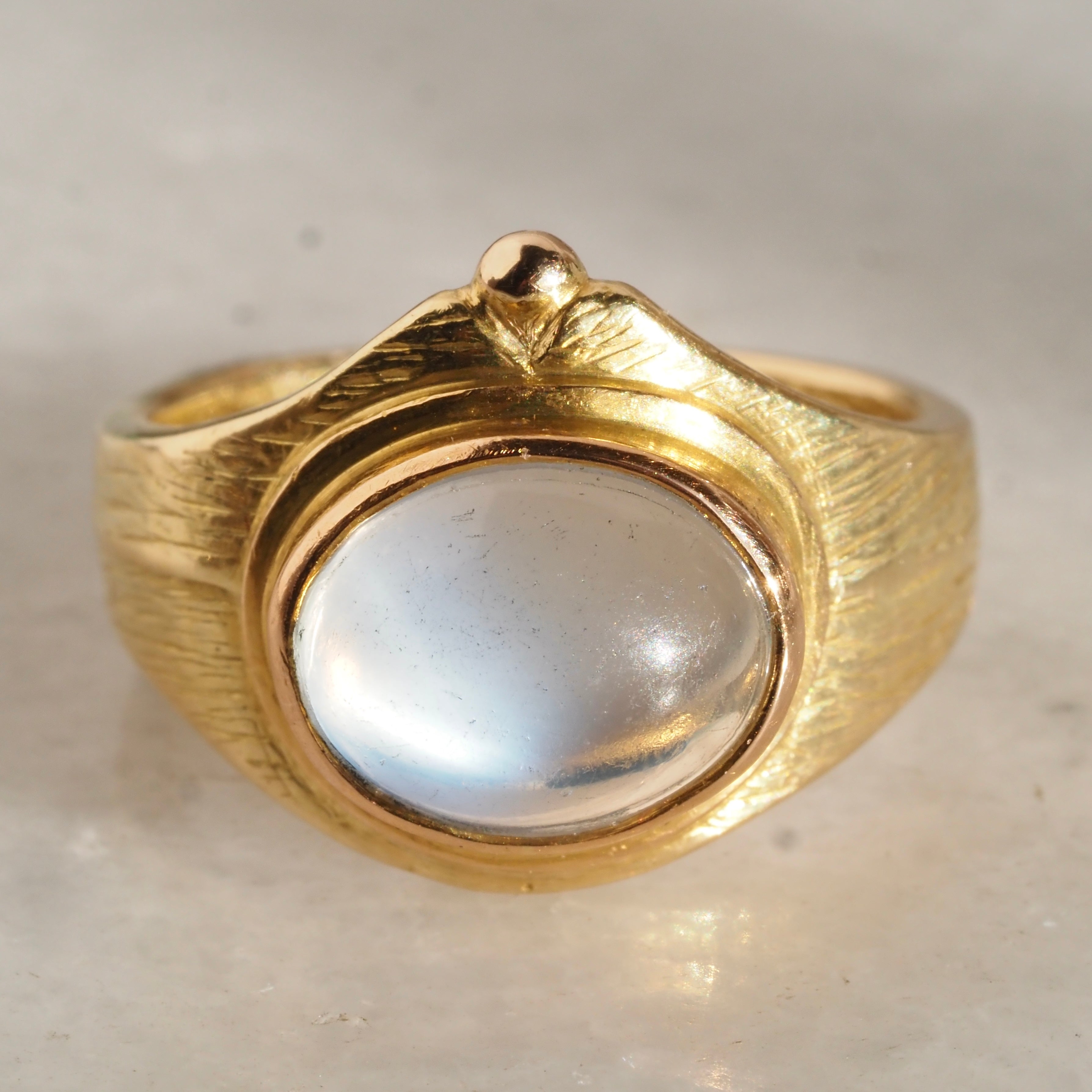 Moonstone Cabochon 18k Gold Ring