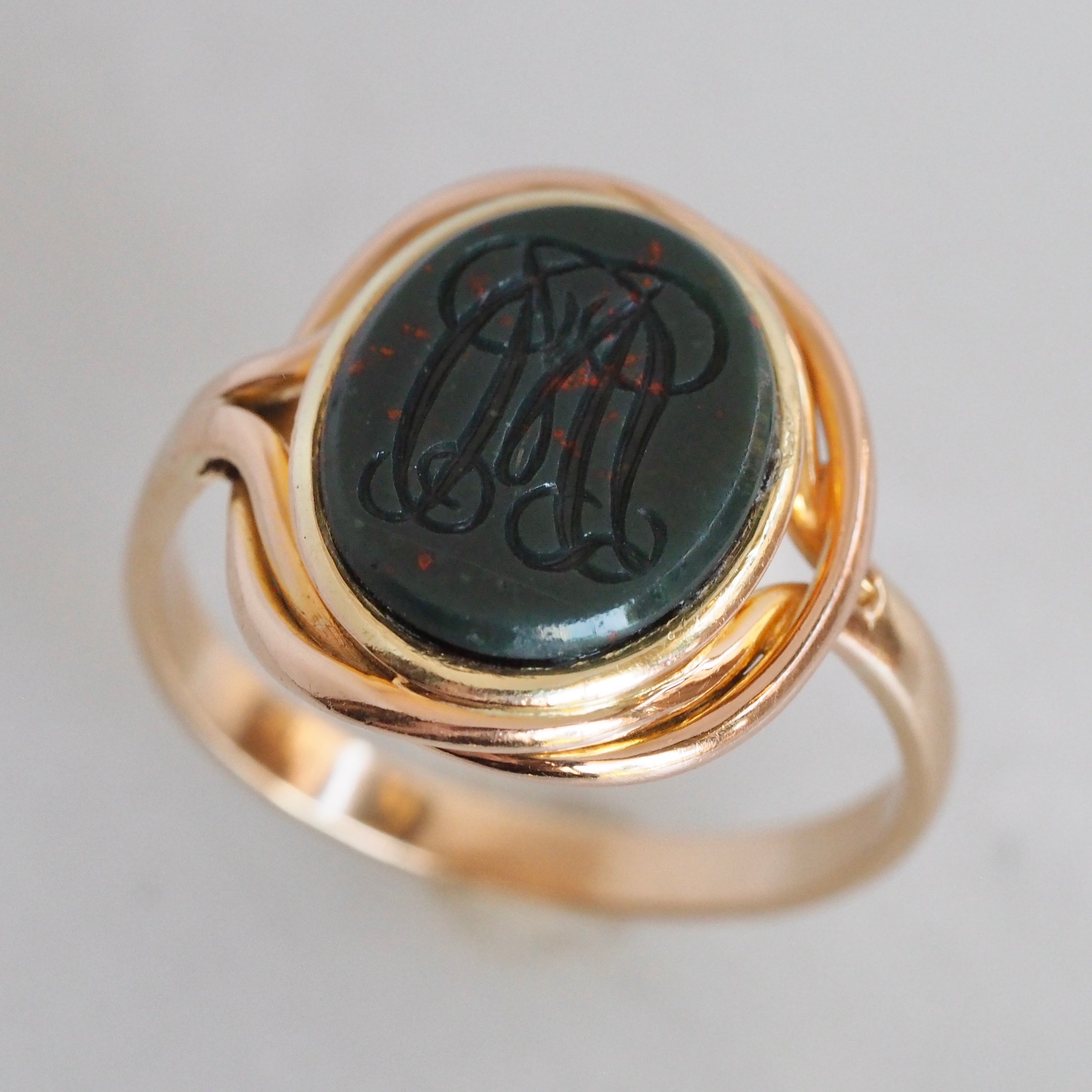 Antique Edwardian 14k Gold Bloodstone Intaglio Signet Ring