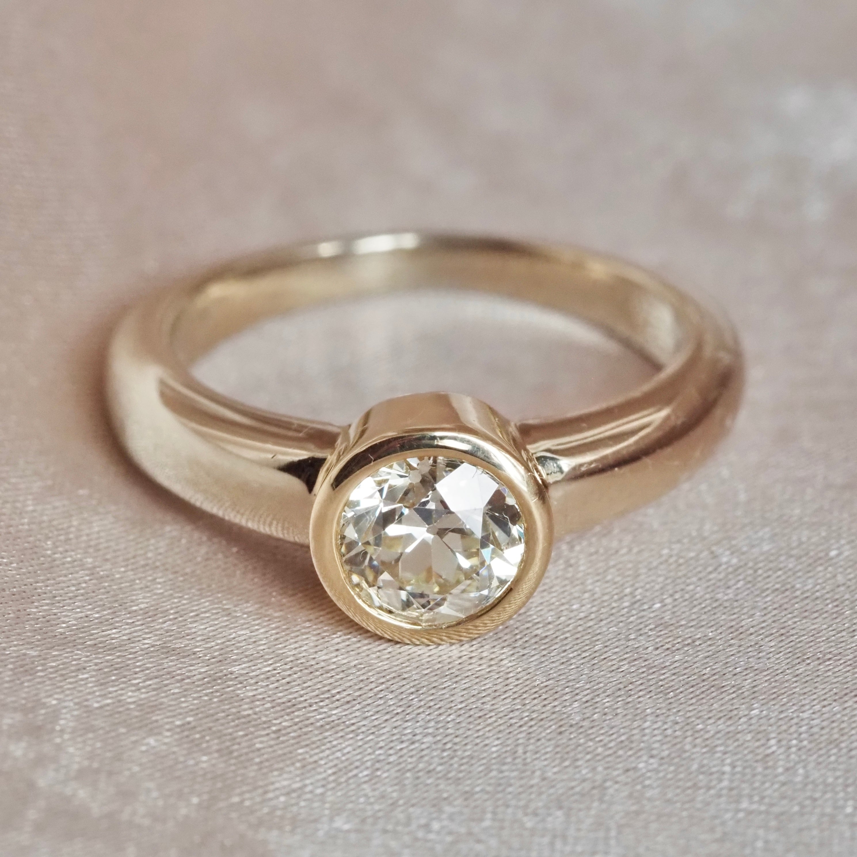 Vintage 14k White & Yellow Gold Bezel Set Old European Cut Diamond Ring