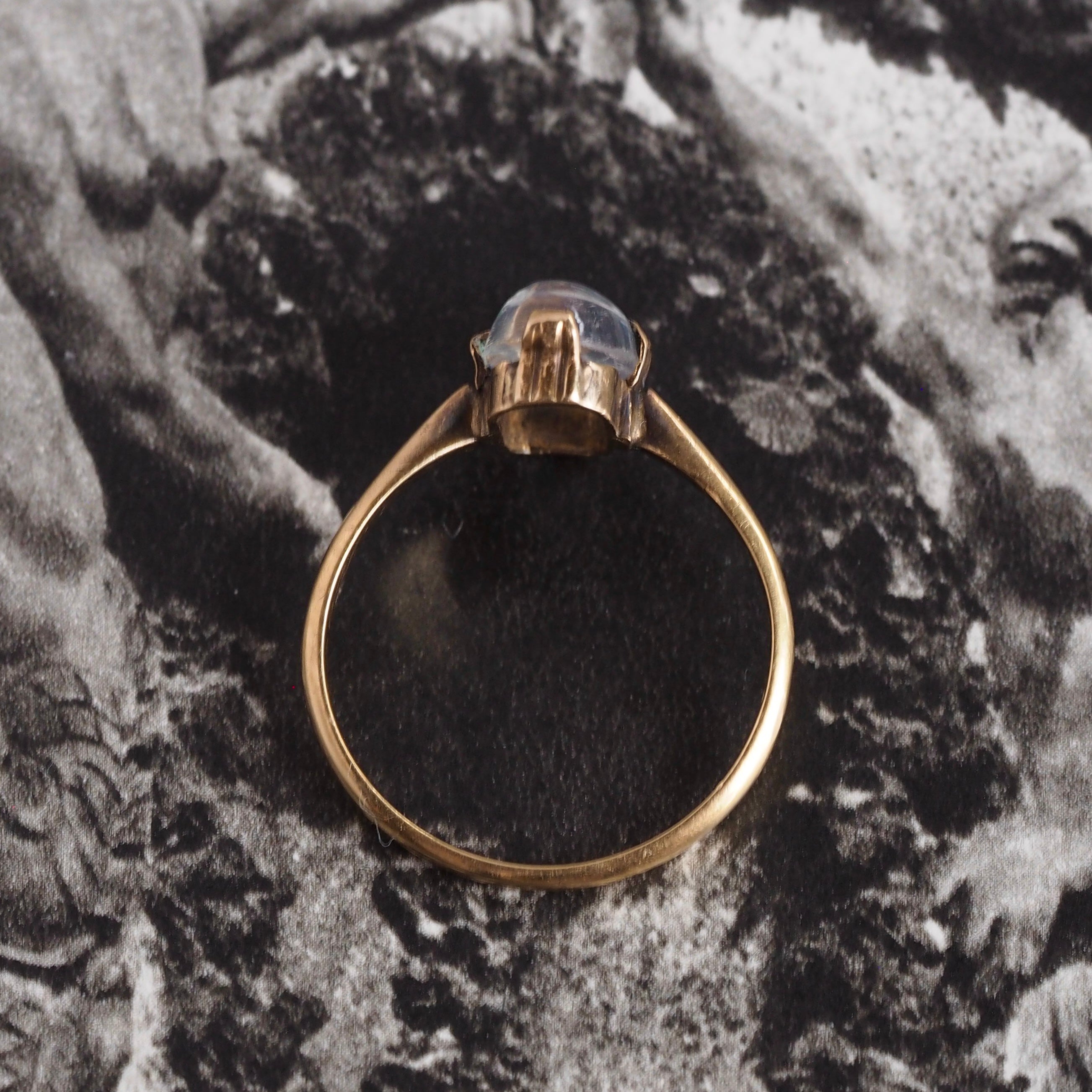 Antique 14k Gold Moonstone Ring