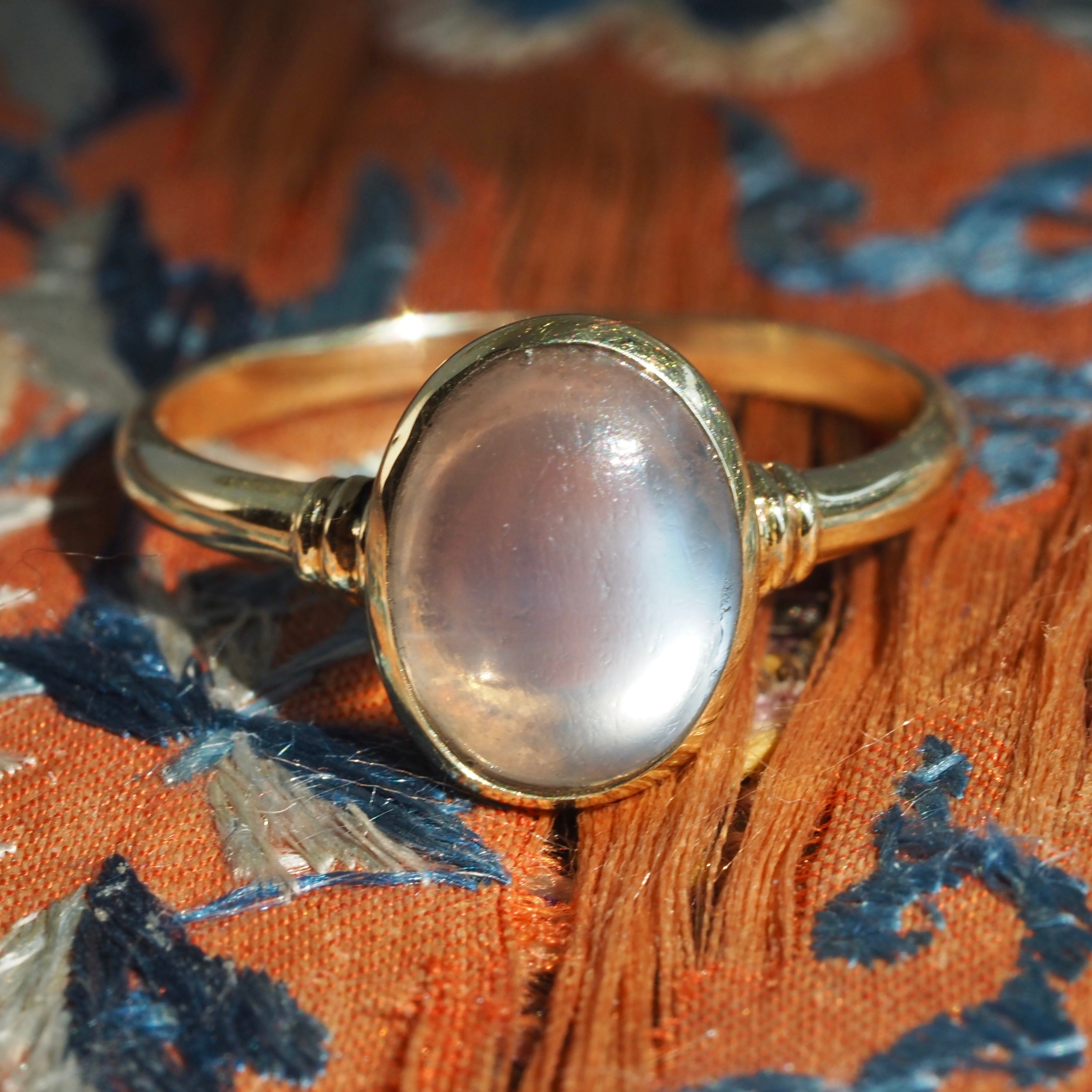 Antique Art Deco 14k Gold Oval Bezel Set Moonstone Ring