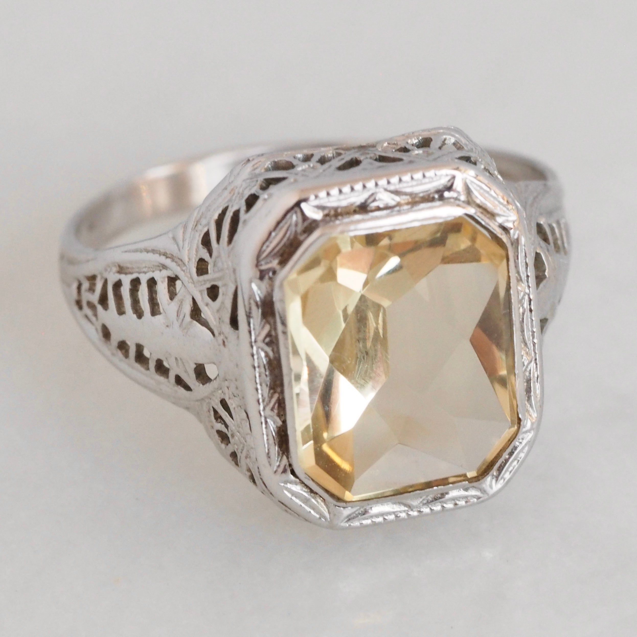 Antique Art Deco 14k White Gold Filigree Buff Cut Citrine Ring