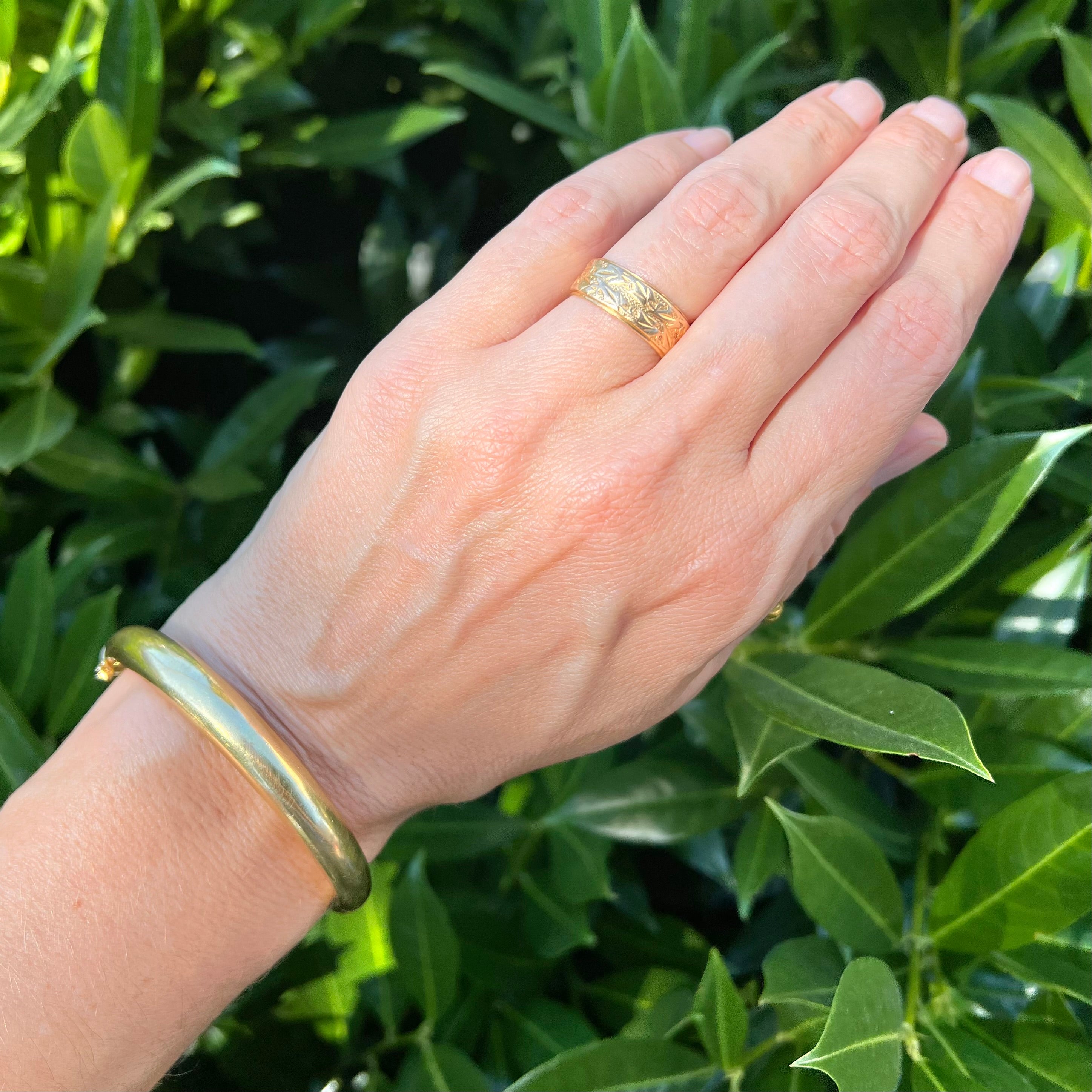Antique French 18k Gold Ivy Band