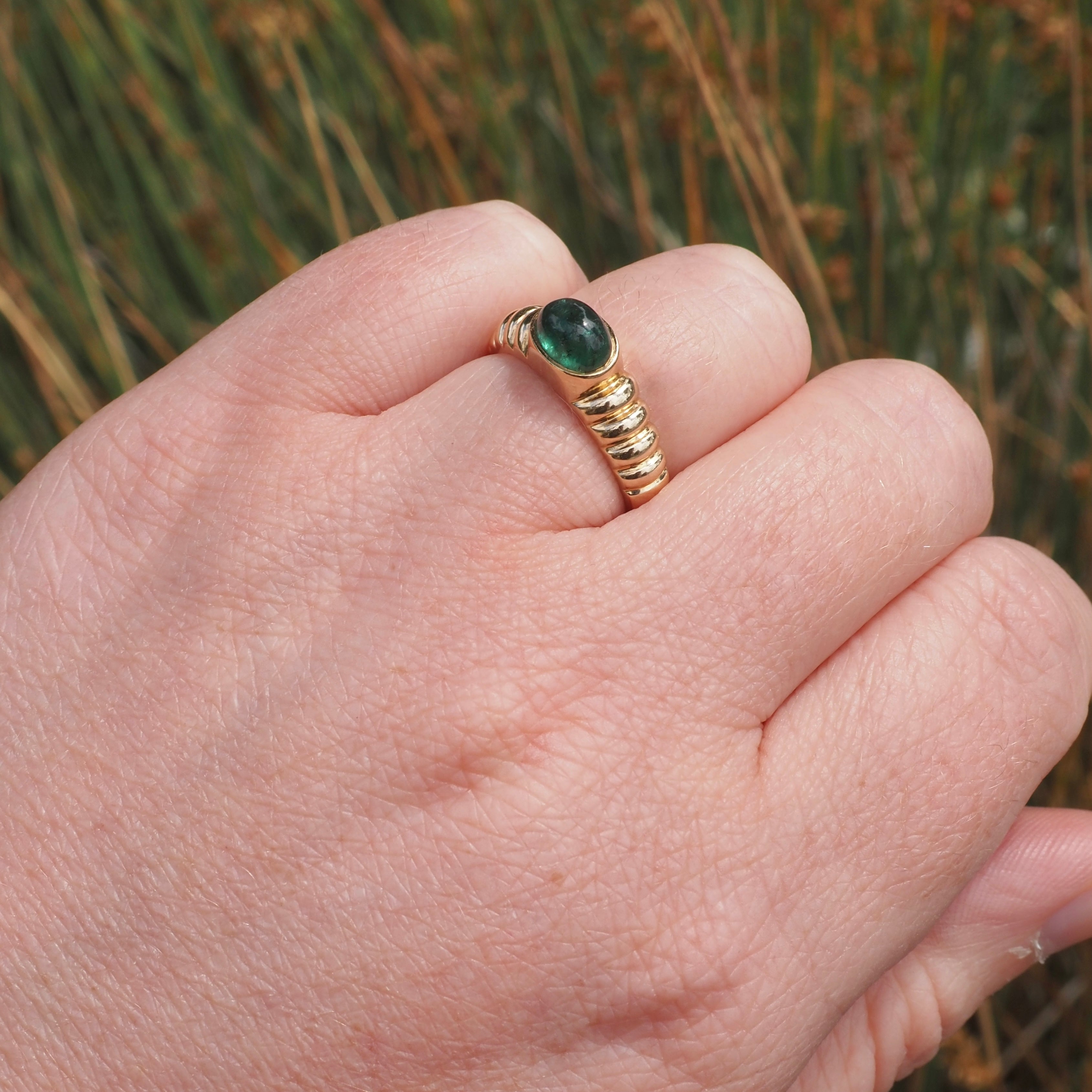 Vintage Bezel Set Cabochon Emerald Ridged 14k Gold Ring