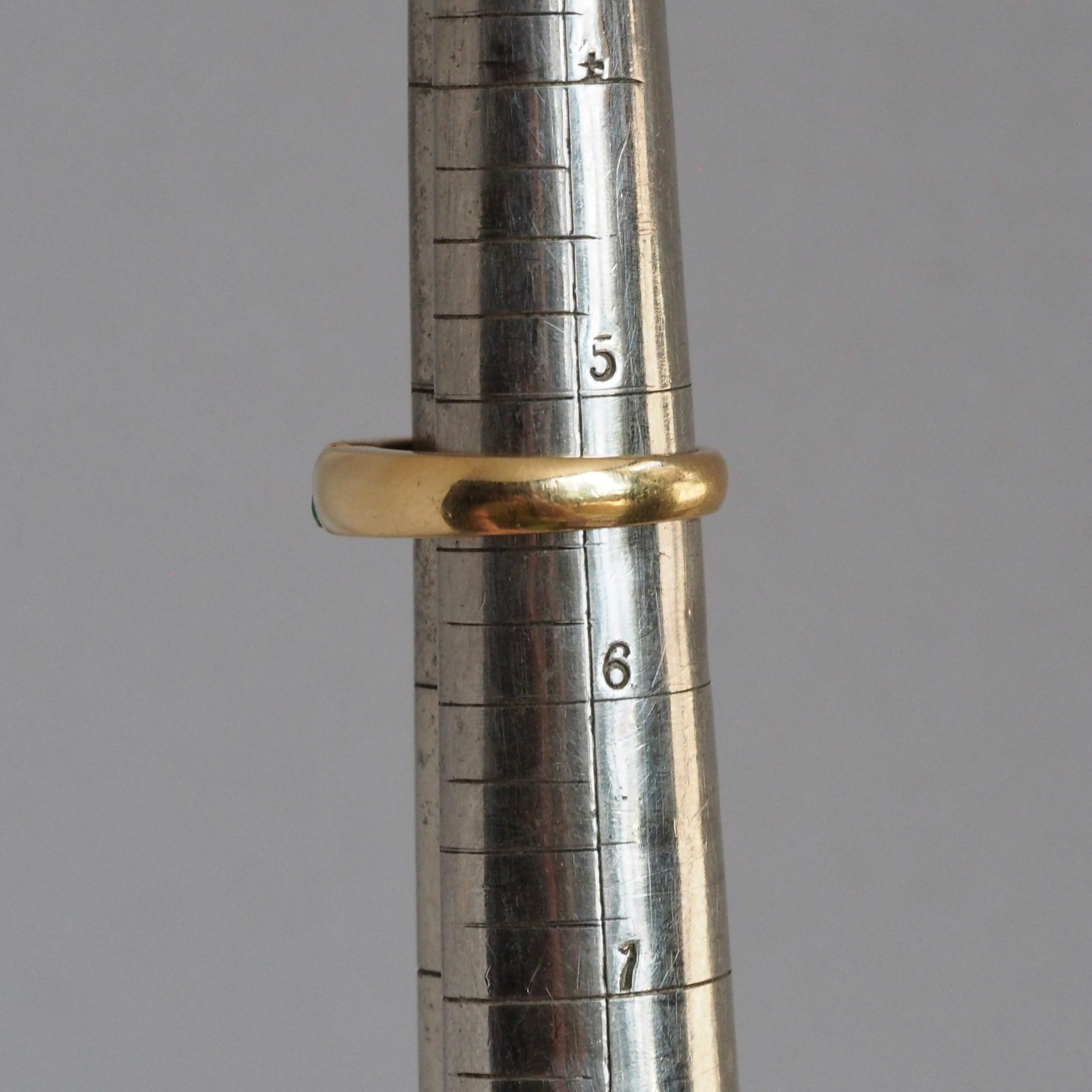 Modernist 18k Gold Emerald Ring