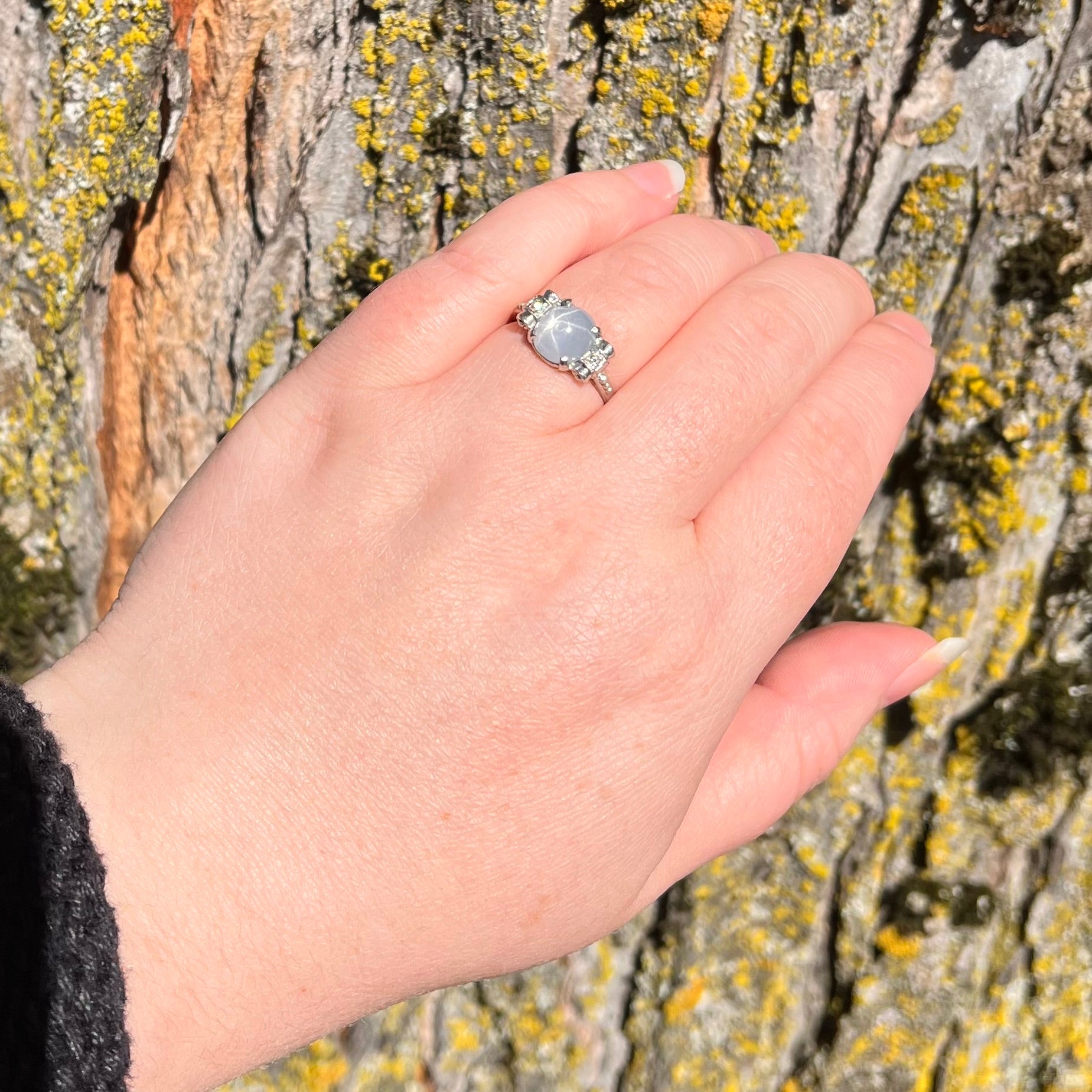 Vintage Mid-Century Platinum Natural Grey Blue Star Sapphire Ring