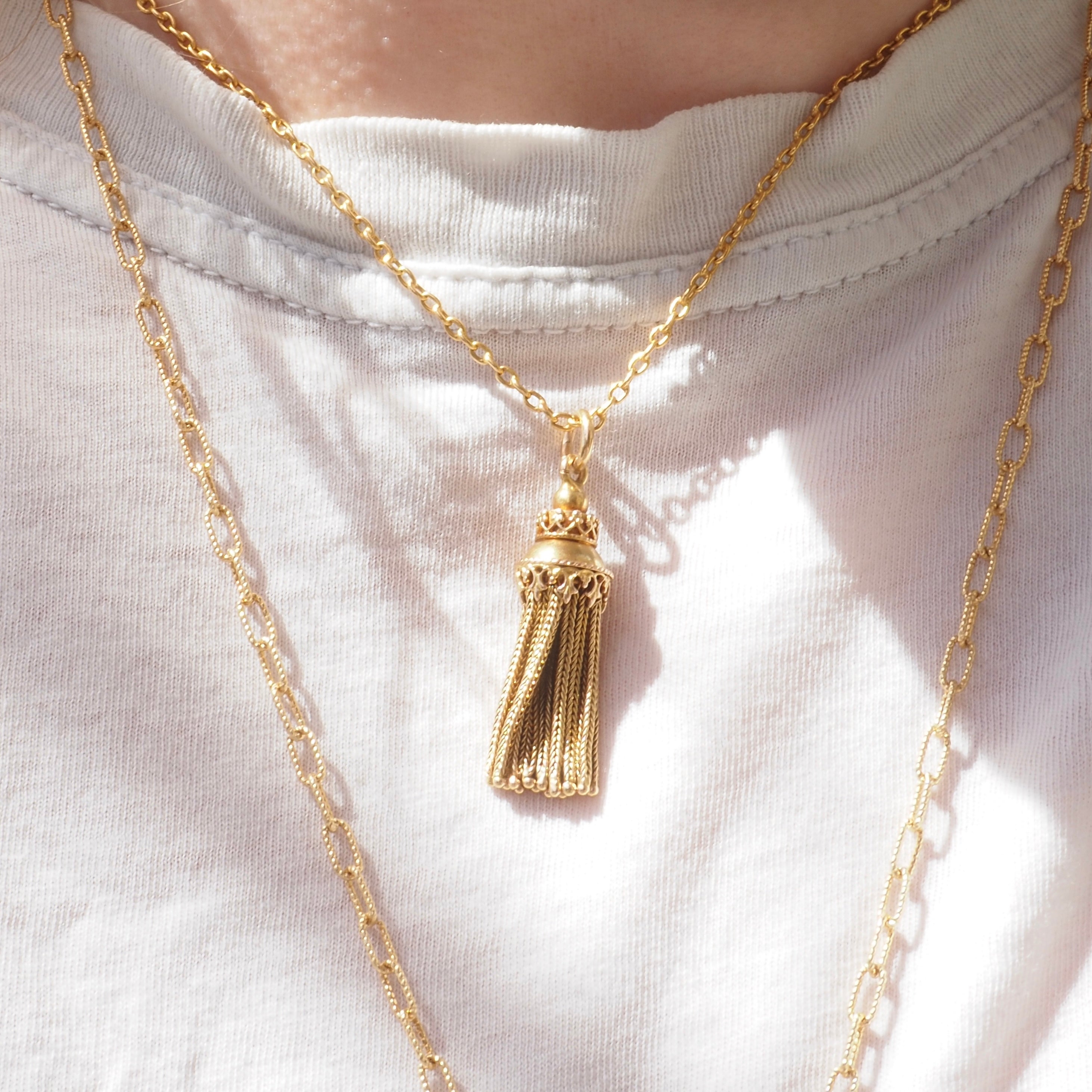 Vintage 14k Gold Tassel Pendant