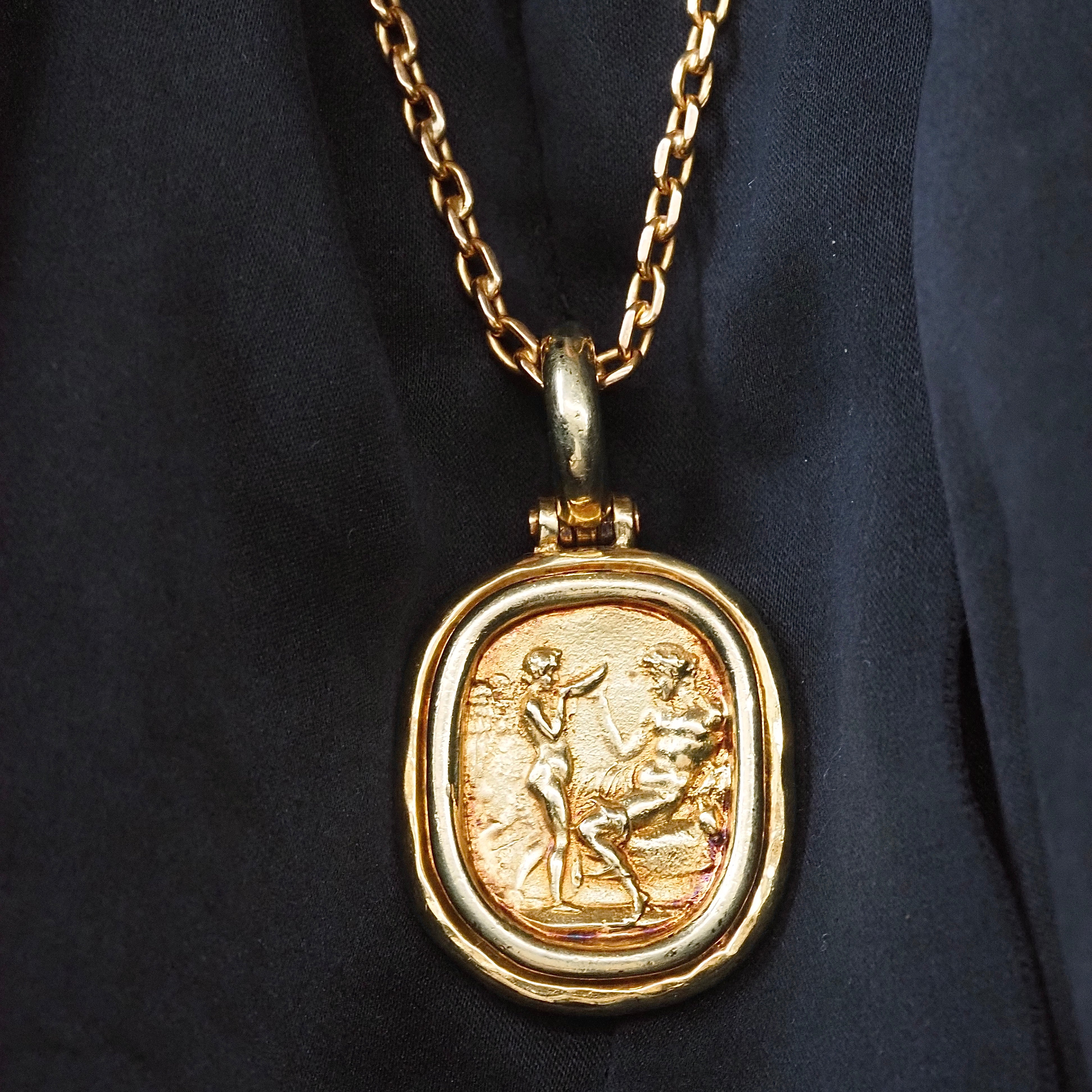 Vintage Bacchus and Nymph 18k Gold Pendant