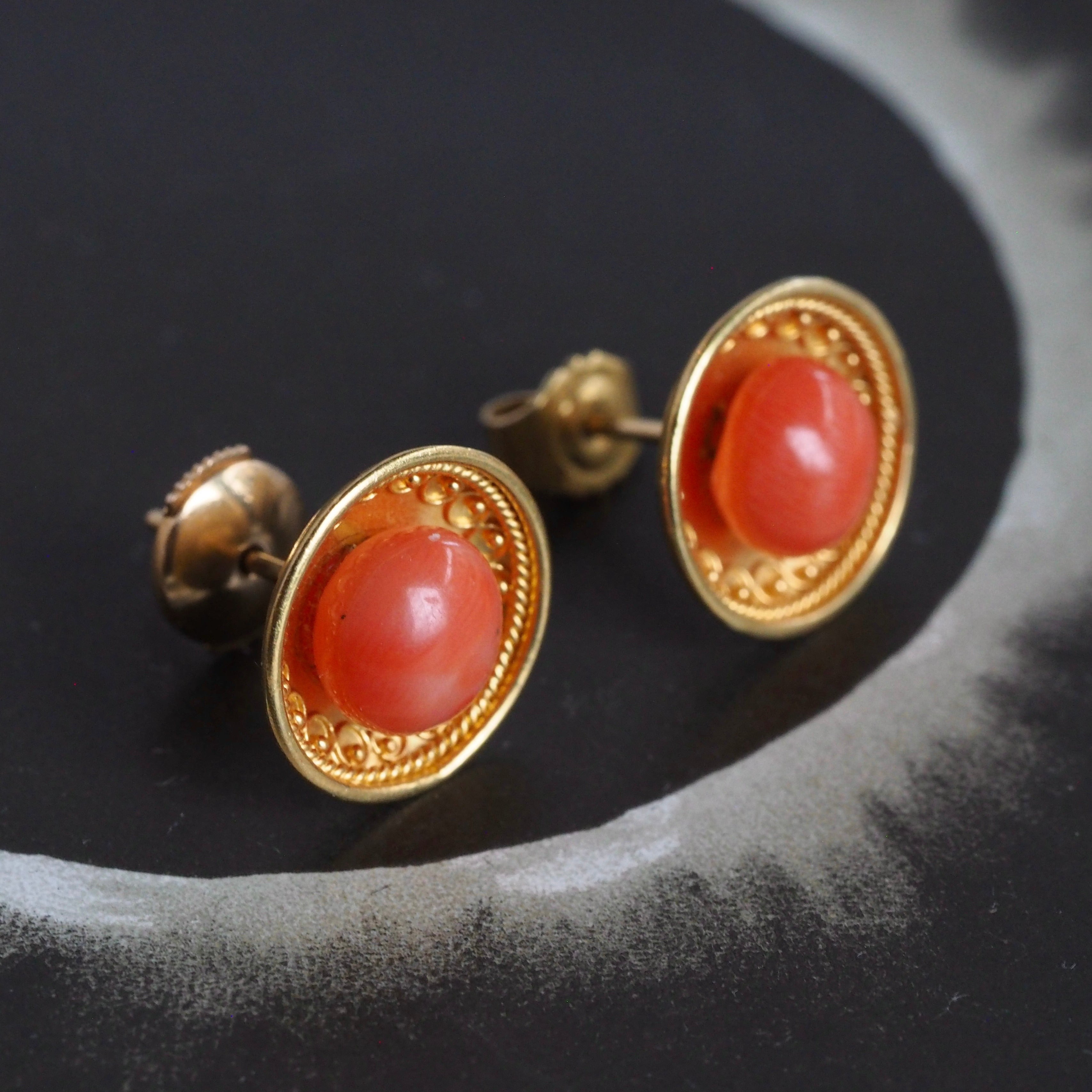 Antique Etruscan Style 18k Gold Coral Disc Earrings