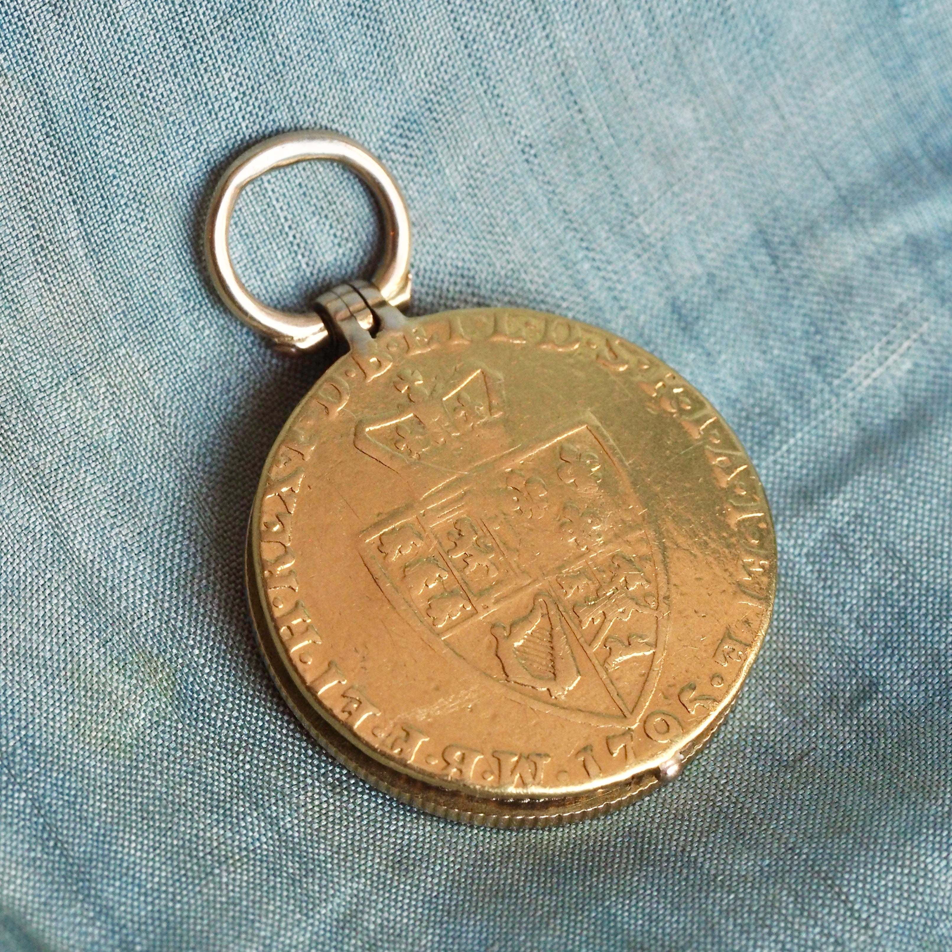 Antique Victorian Carnelian & c. 1795 22k Spade Guinea Coin Locket