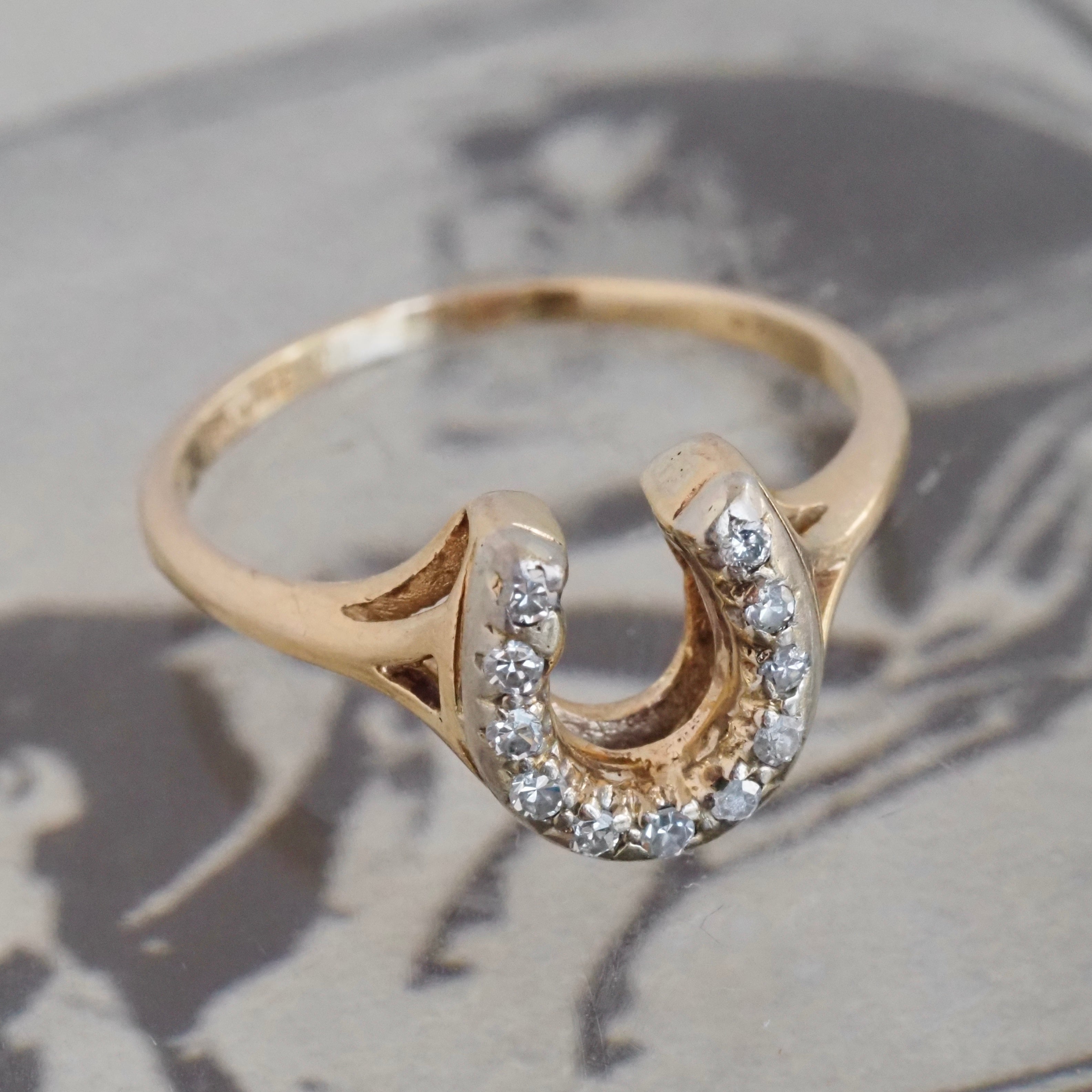 Vintage Horseshoe Diamond 14k Gold Ring