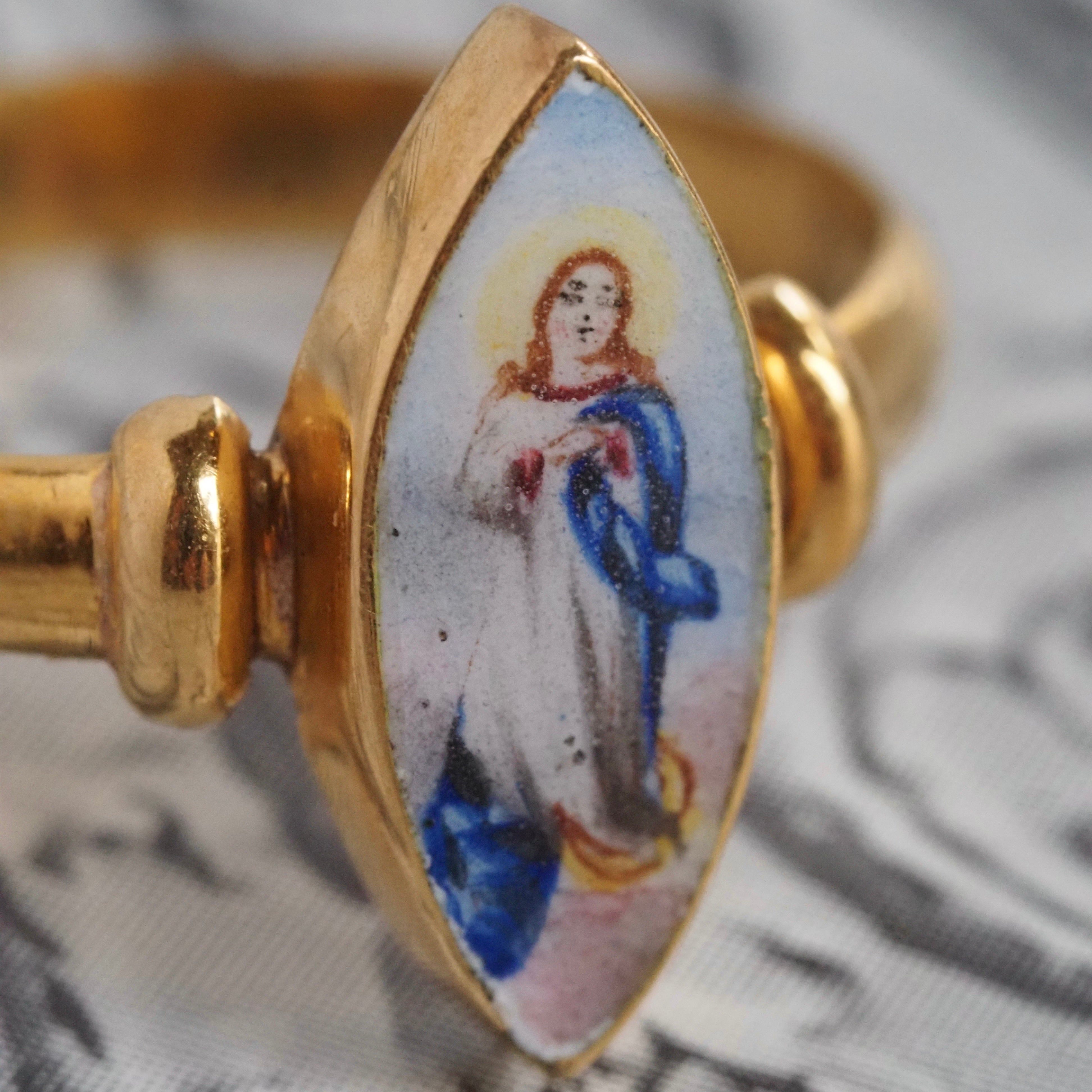 Antique Victorian 18k Gold Ceramic Mary Navette Ring