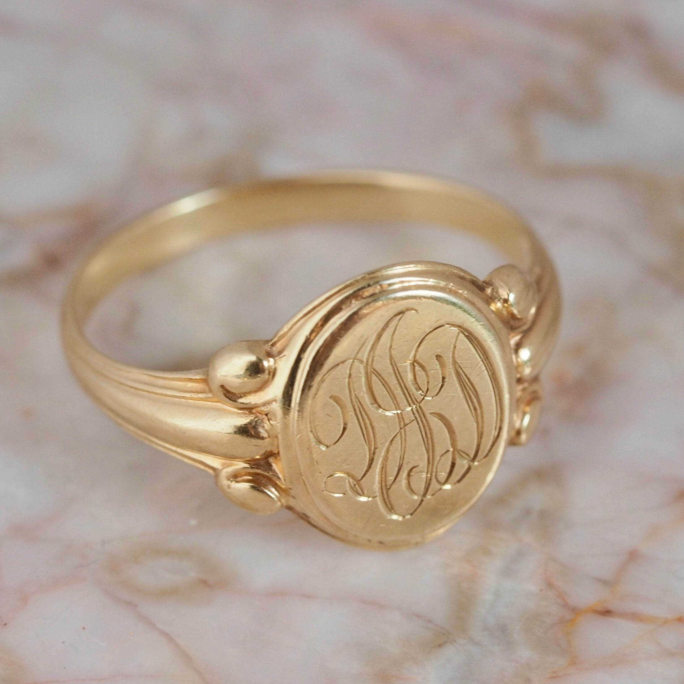 Antique 10k Signet Ring