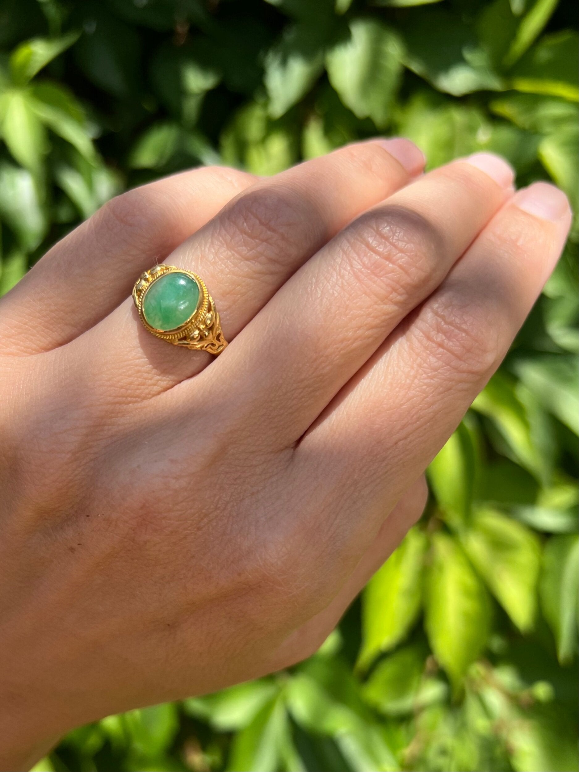 Antique 24k Gold Cabochon Jade Ring