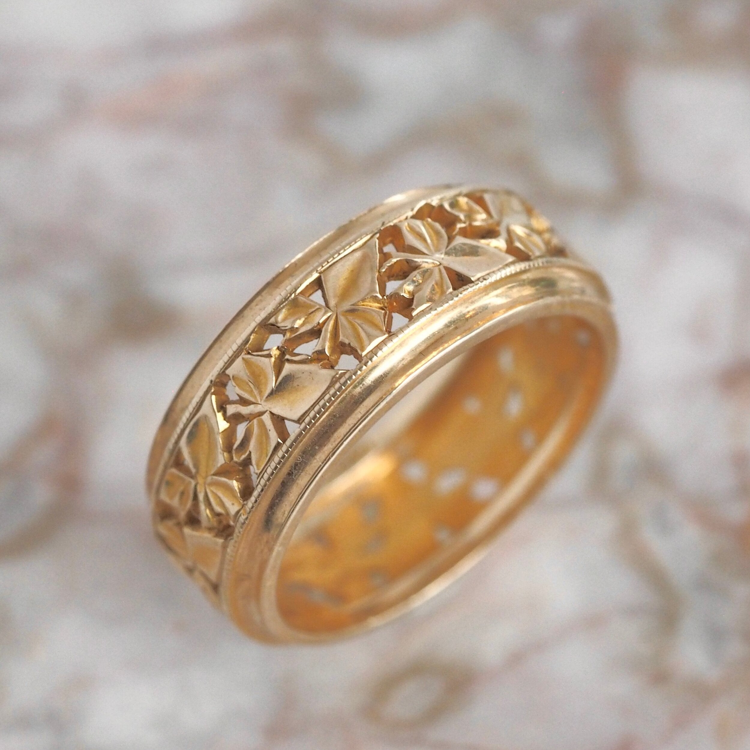 Antique Art Deco 14k Gold Ivy Motif Band