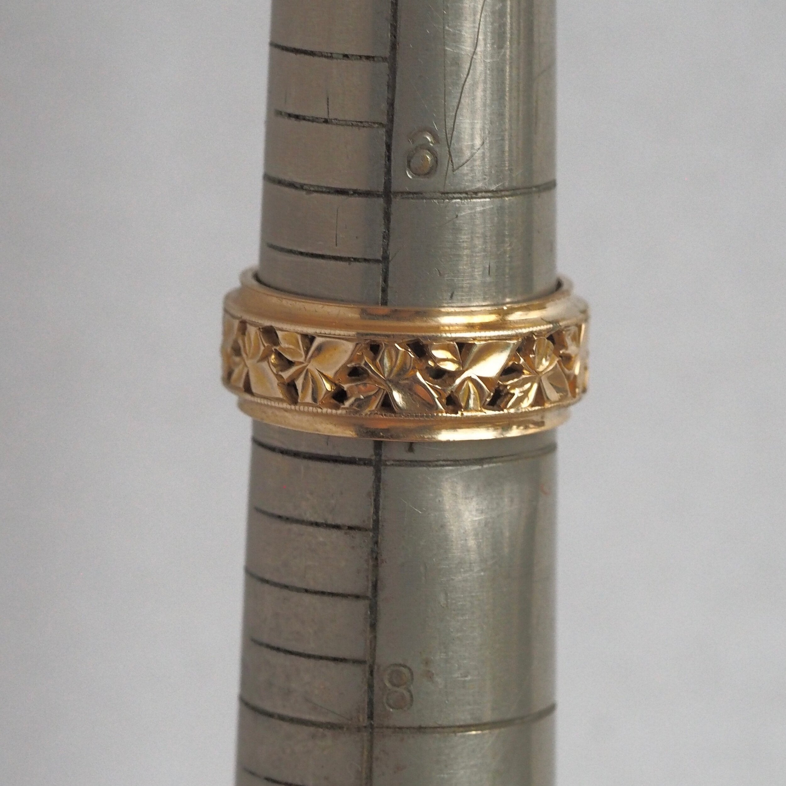 Antique Art Deco 14k Gold Ivy Motif Band