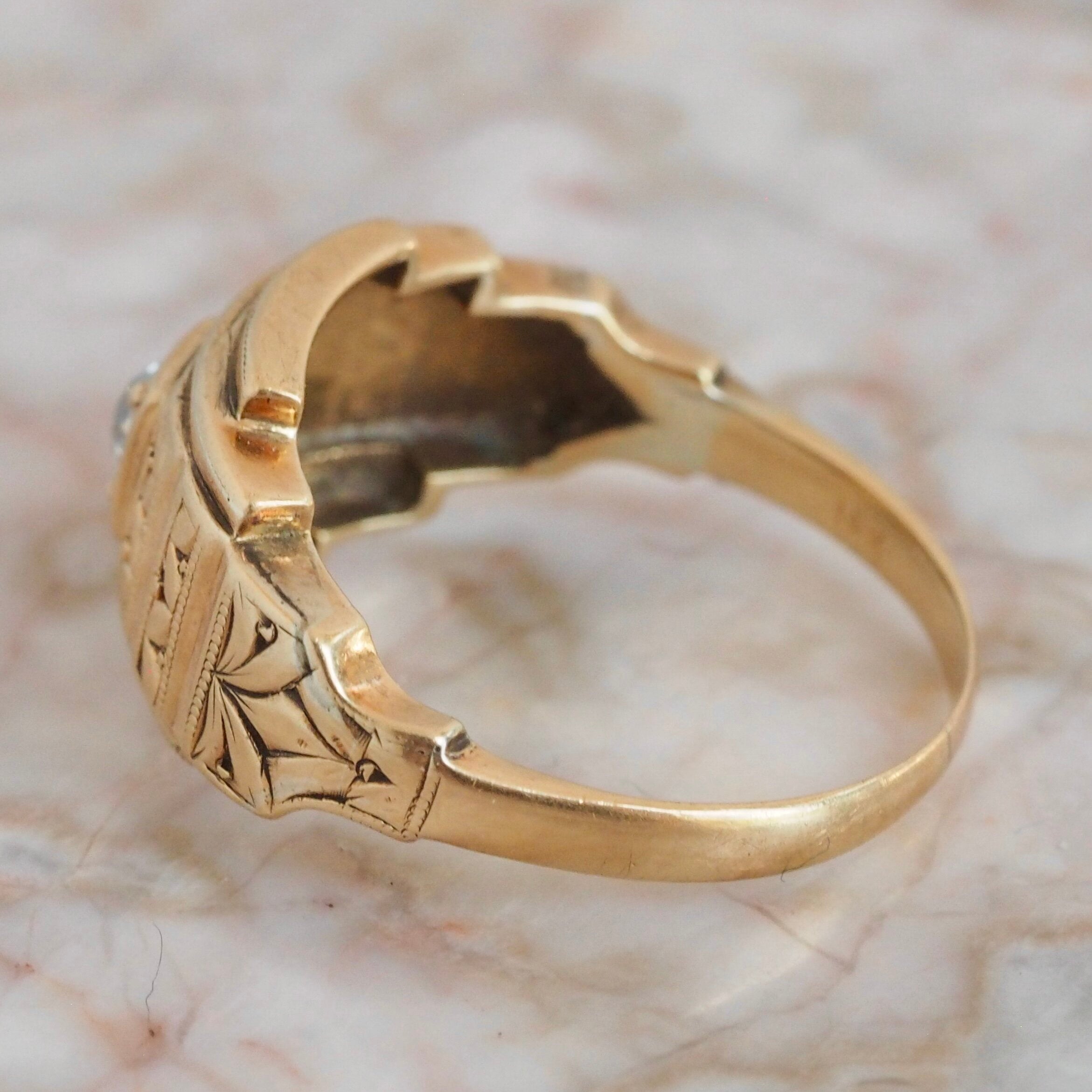 Antique Art Deco 18k Gold Engraved Dome Diamond Ring