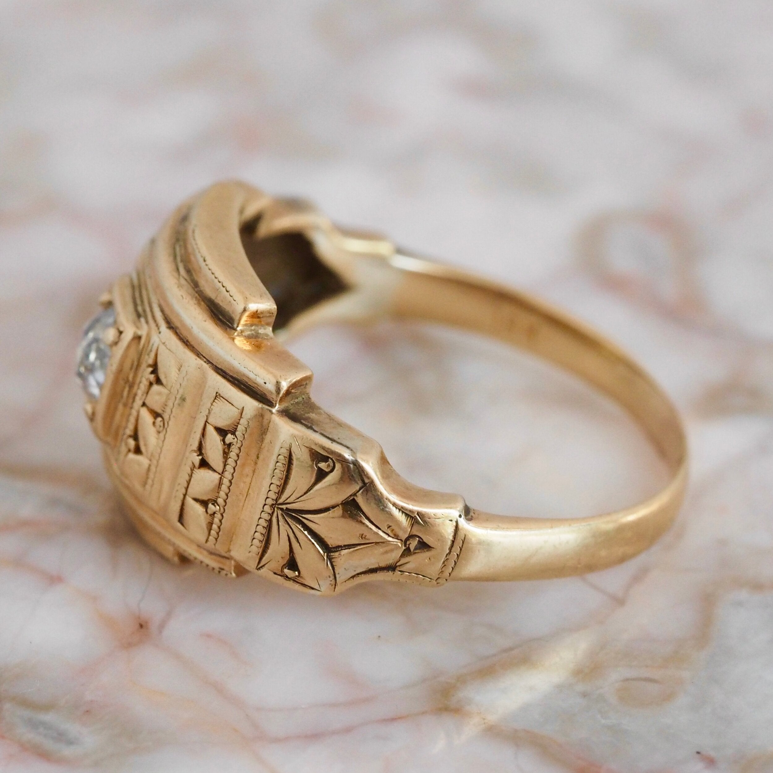 Antique Art Deco 18k Gold Engraved Dome Diamond Ring