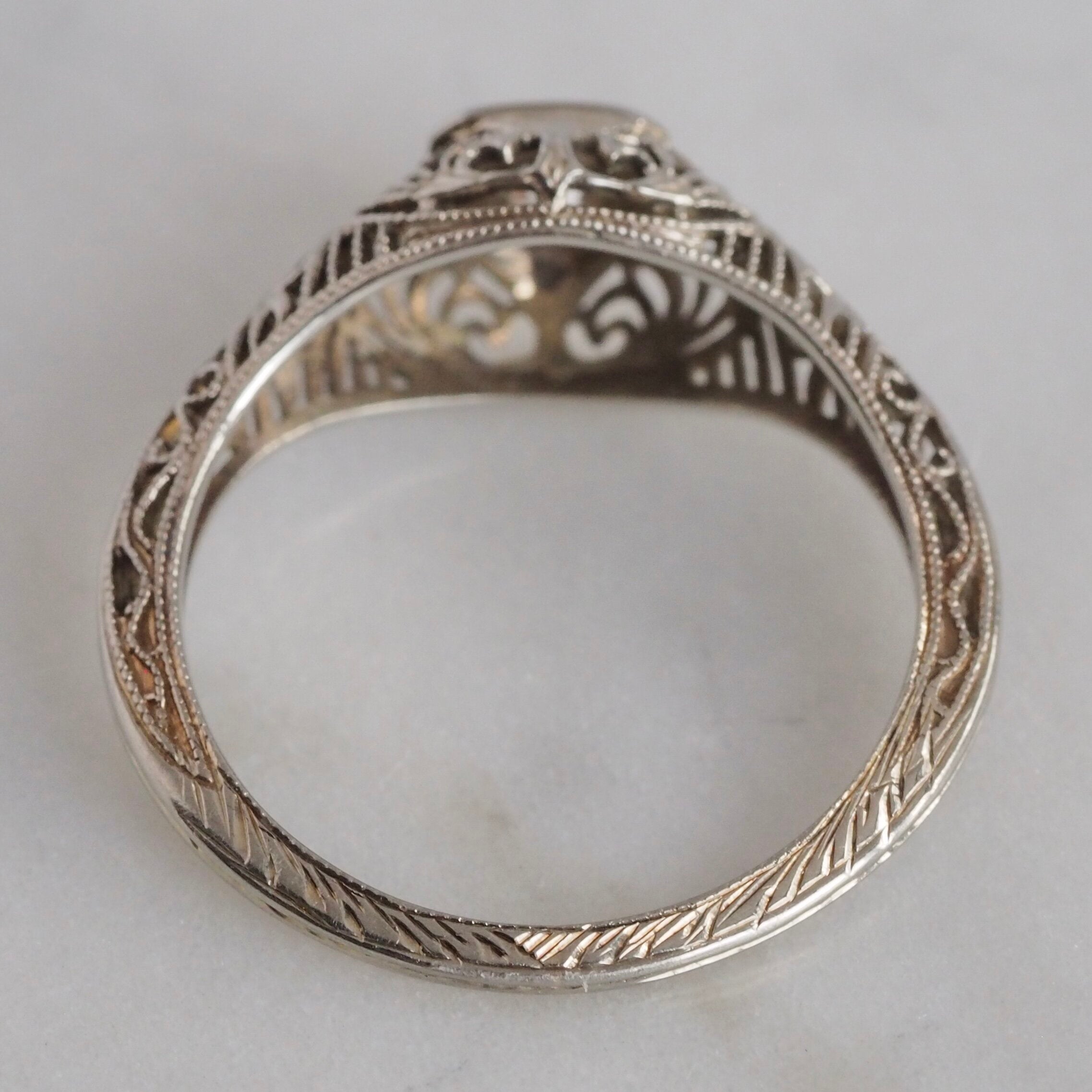 Art Deco 18k Gold Old Mine Cut Diamond Ring