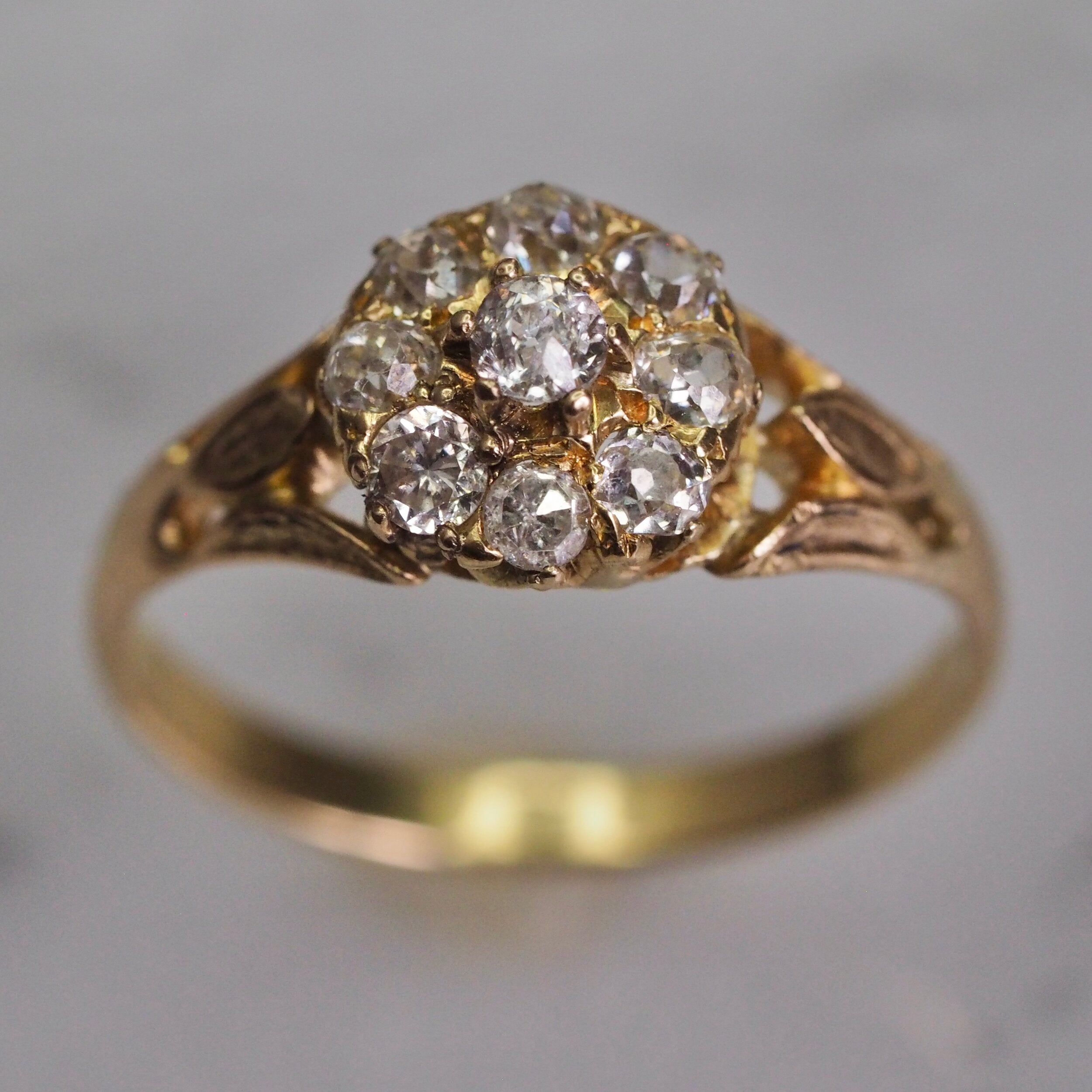 Antique Early Victorian c. 1840 15k Gold Old Mine Cut Diamond Cluster Ring
