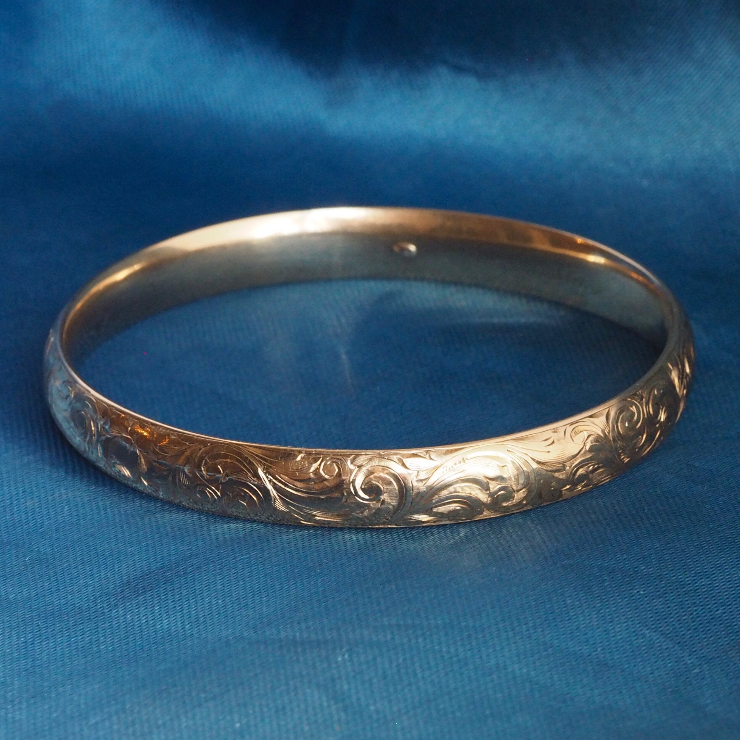 Antique Edwardian 14k Gold Engraved Floral Bangle