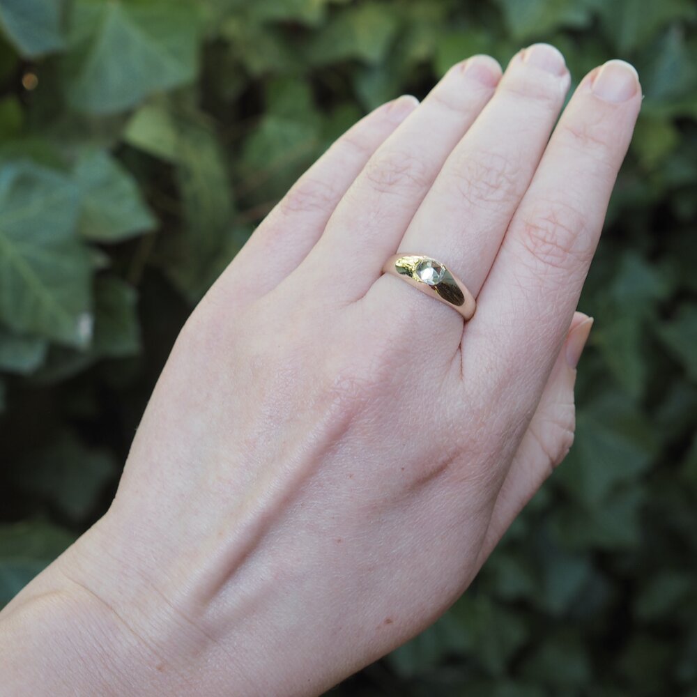 Antique Georgian 14k Gold Flush Set Dutch Rose Cut Diamond Stirrup Ring