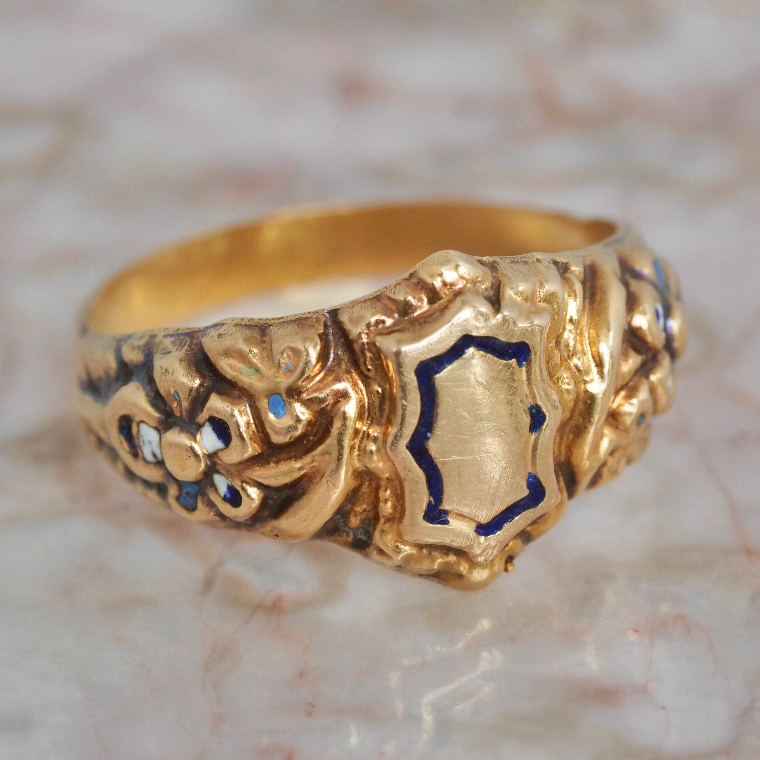 Antique Georgian/Early Victorian 18k Gold Enamel Ring