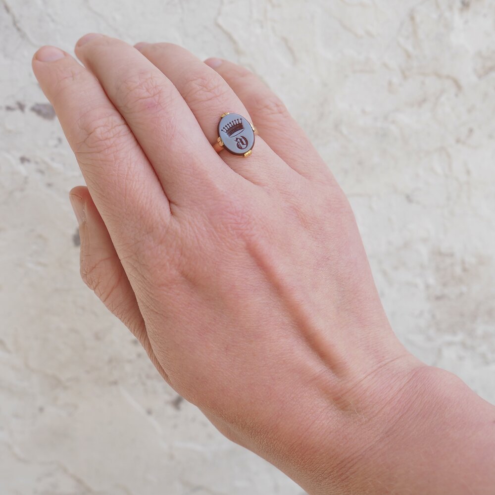 Antique Gold Countess Intaglio Sardonyx Ring