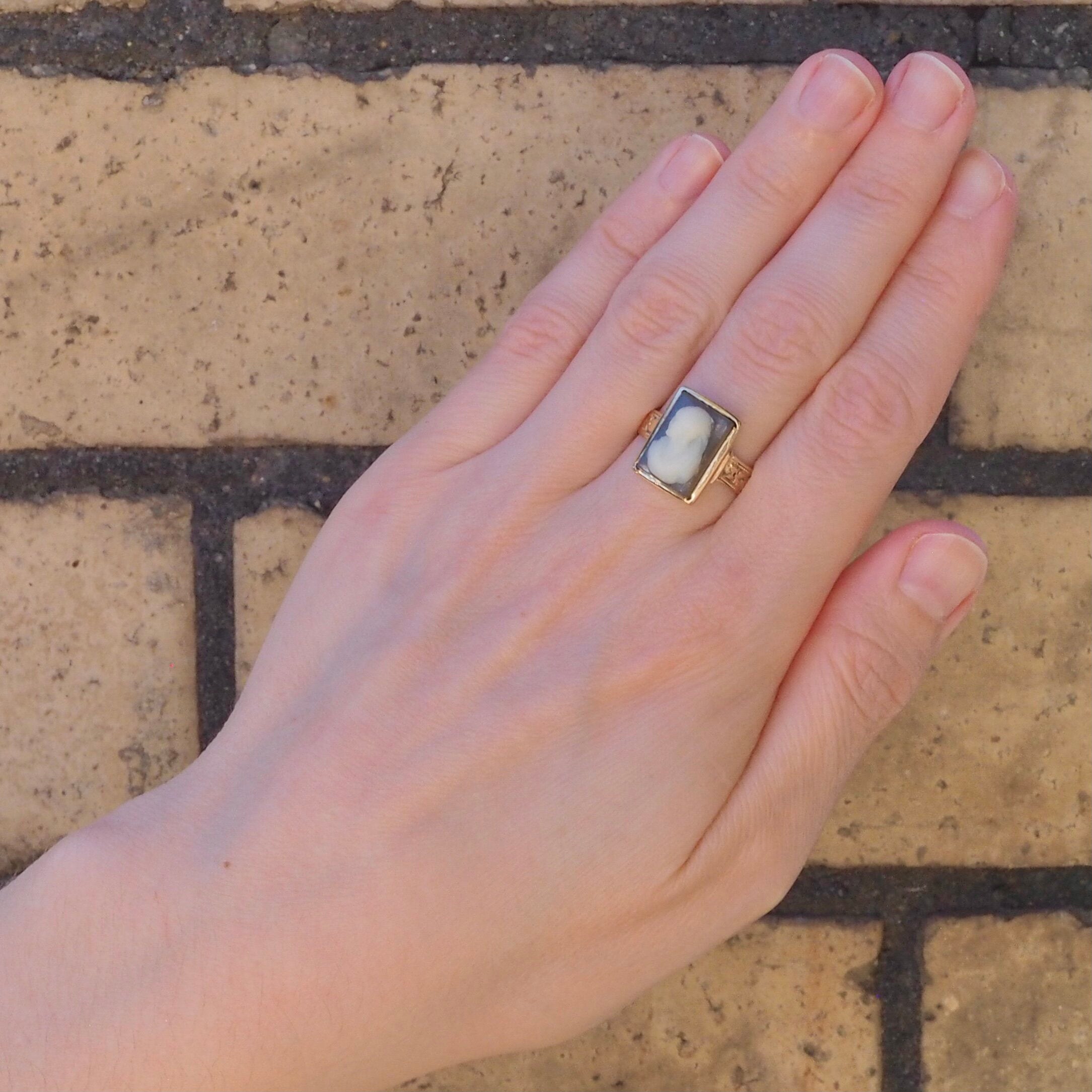 Antique Victorian 14k Gold Cameo Ring