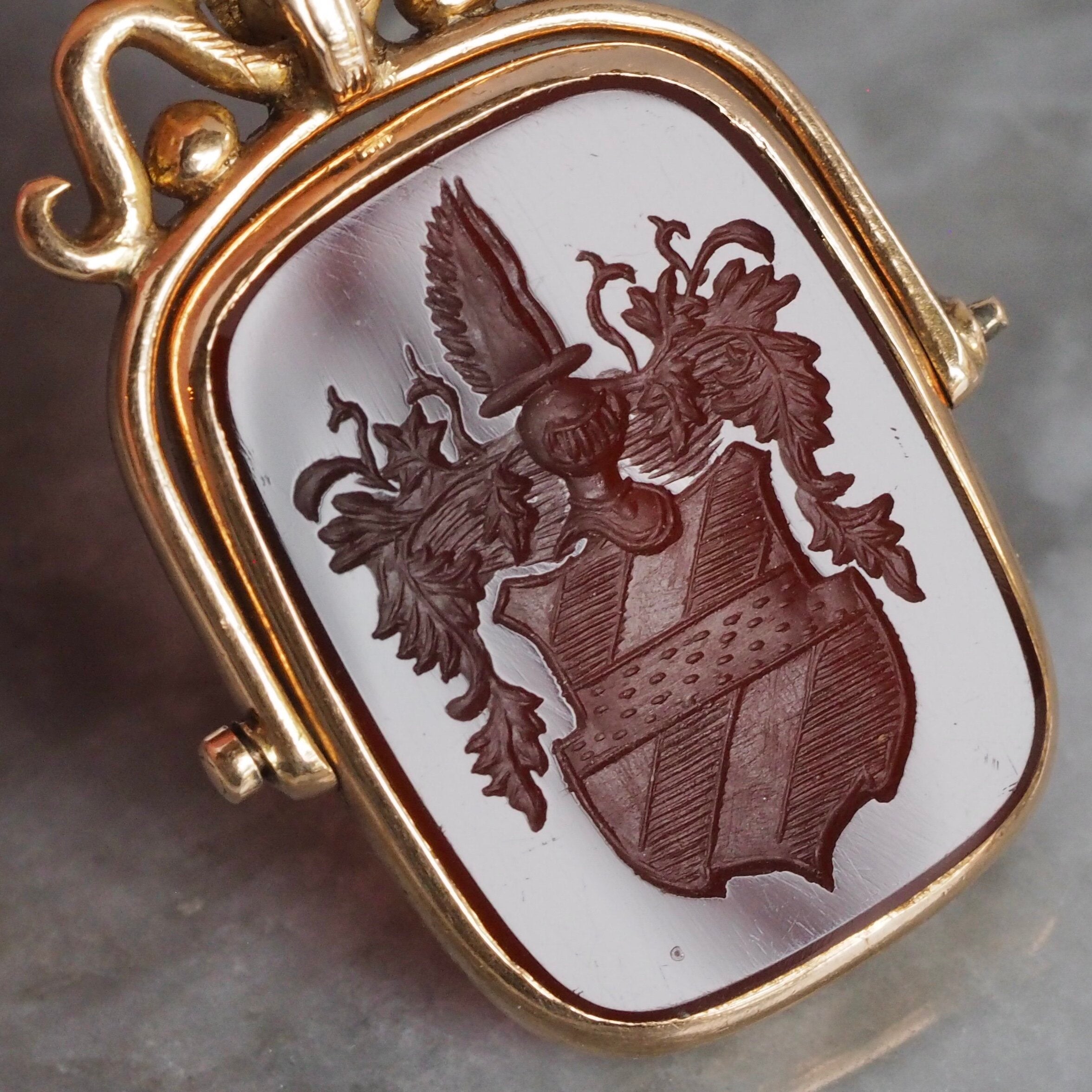 Antique Victorian 14k Gold Carnelian Intaglio Swivel Pendant