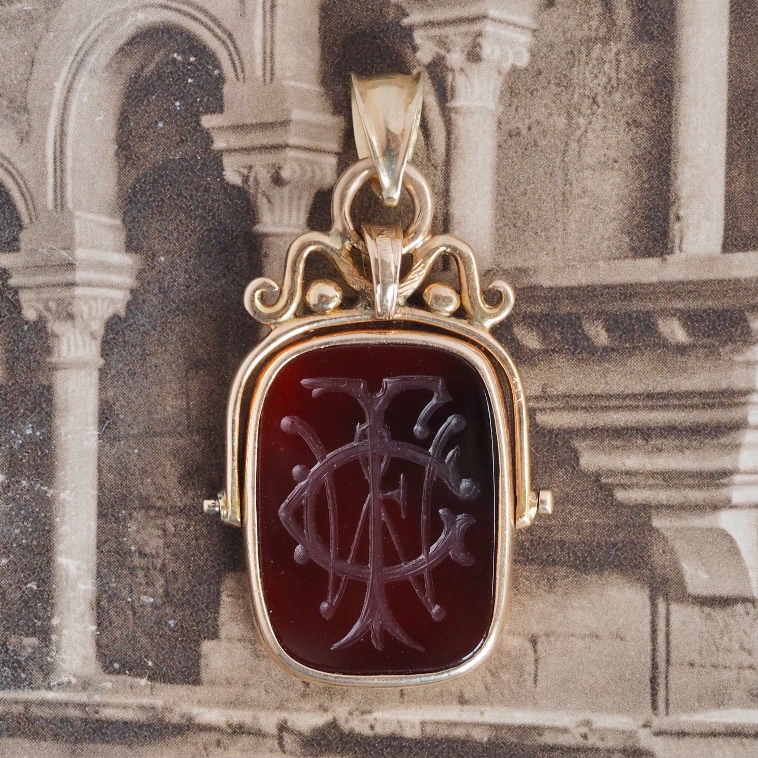 Antique Victorian 14k Gold Carnelian Intaglio Swivel Pendant