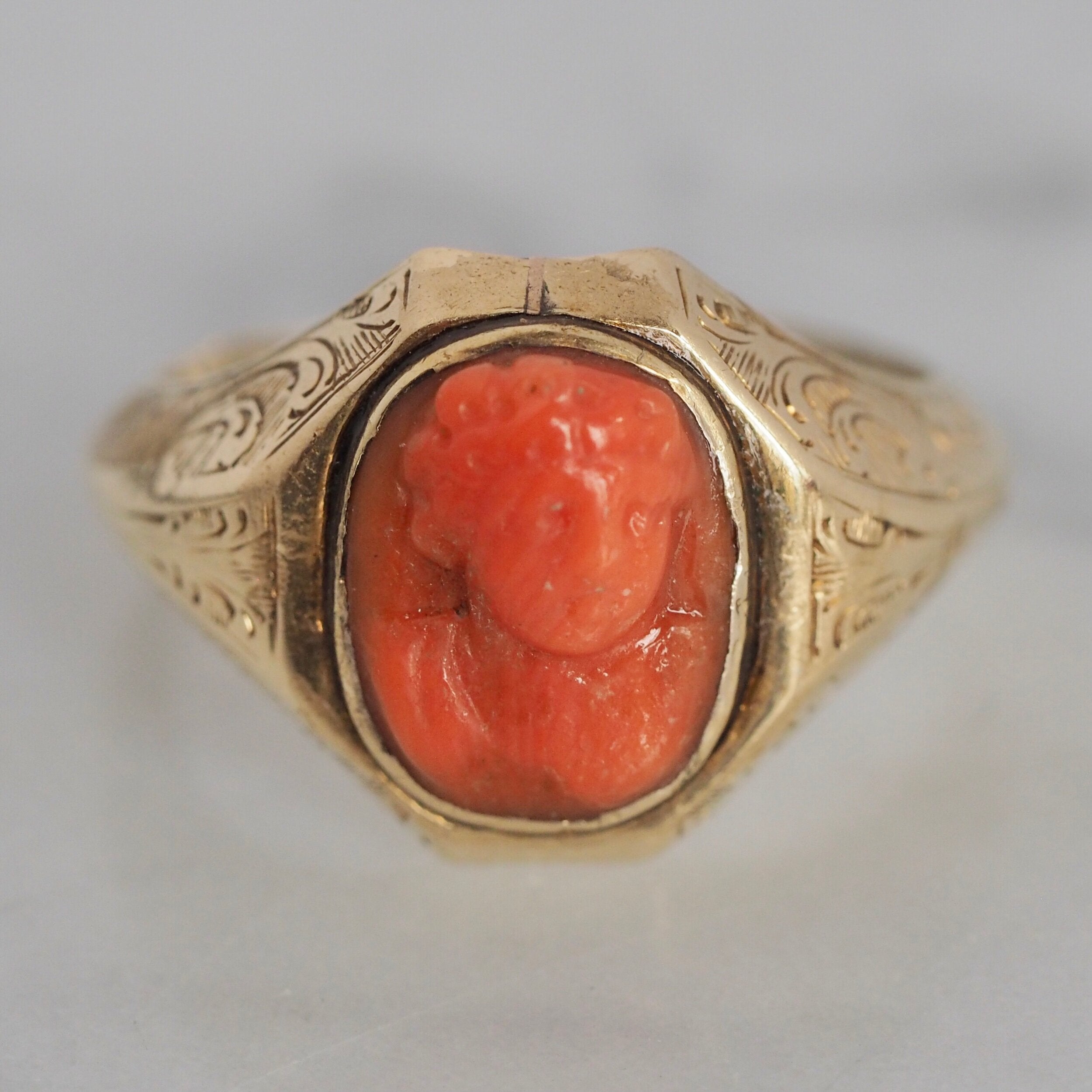 Antique Victorian 14k Gold Coral Cameo Ring