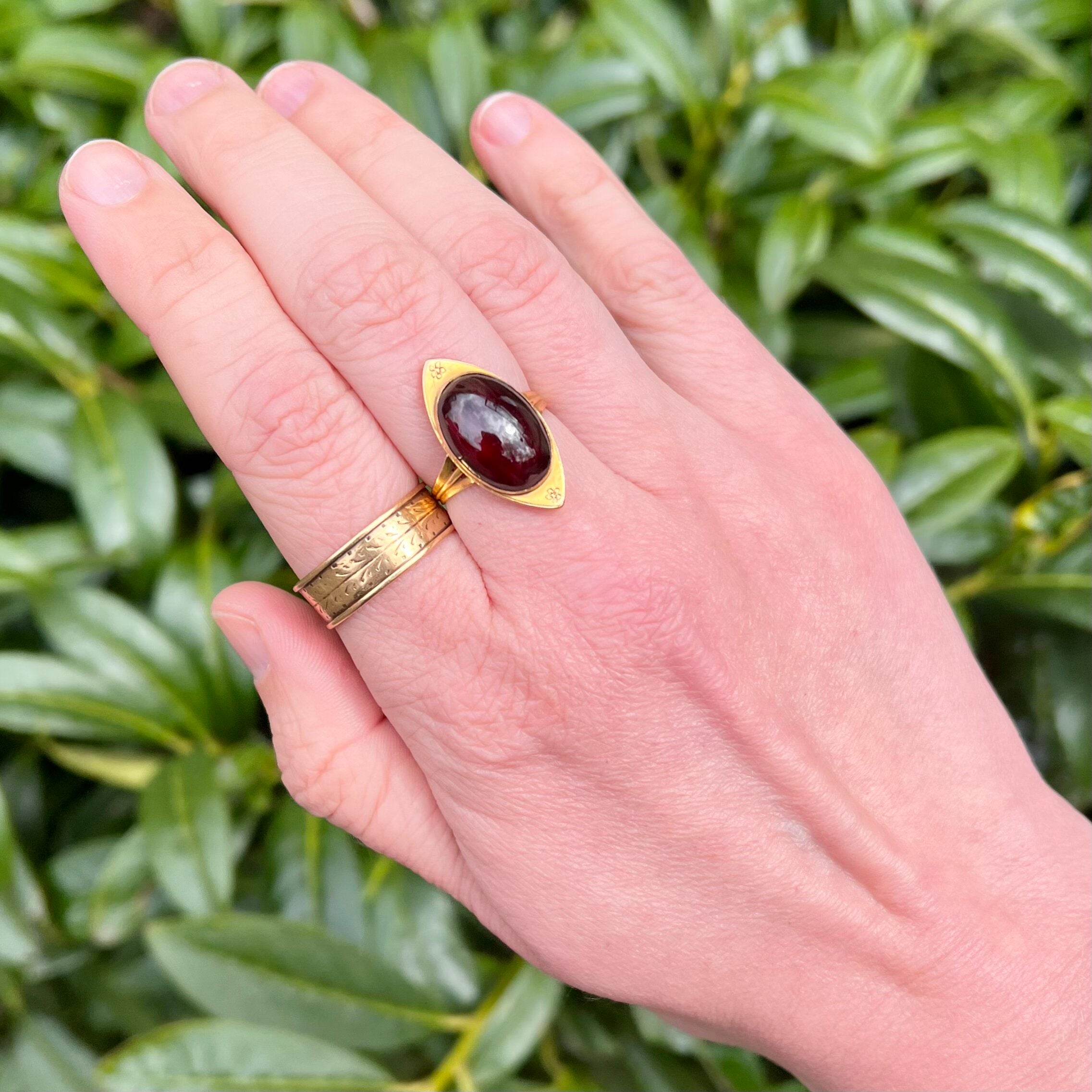 Antique Victorian 18k Gold Foiled Garnet Navette Ring