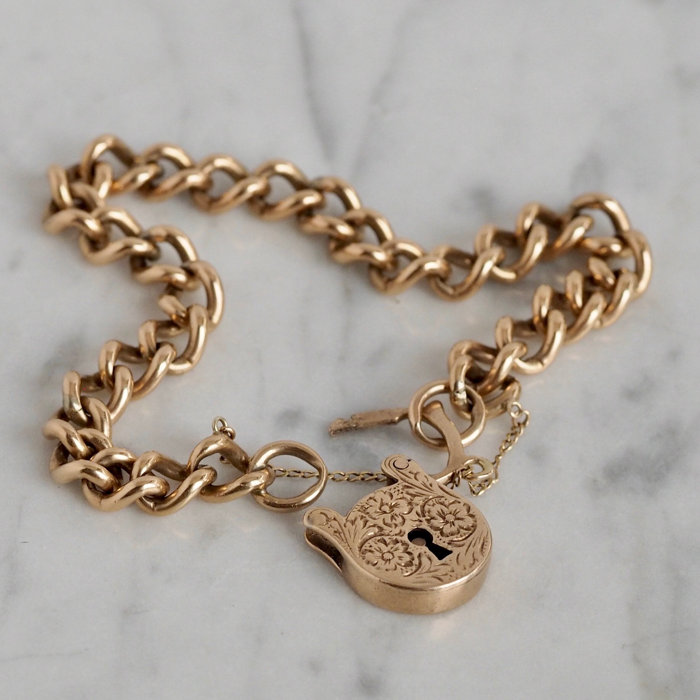 Antique Victorian 9k Gold Curb Link and Padlock Bracelet