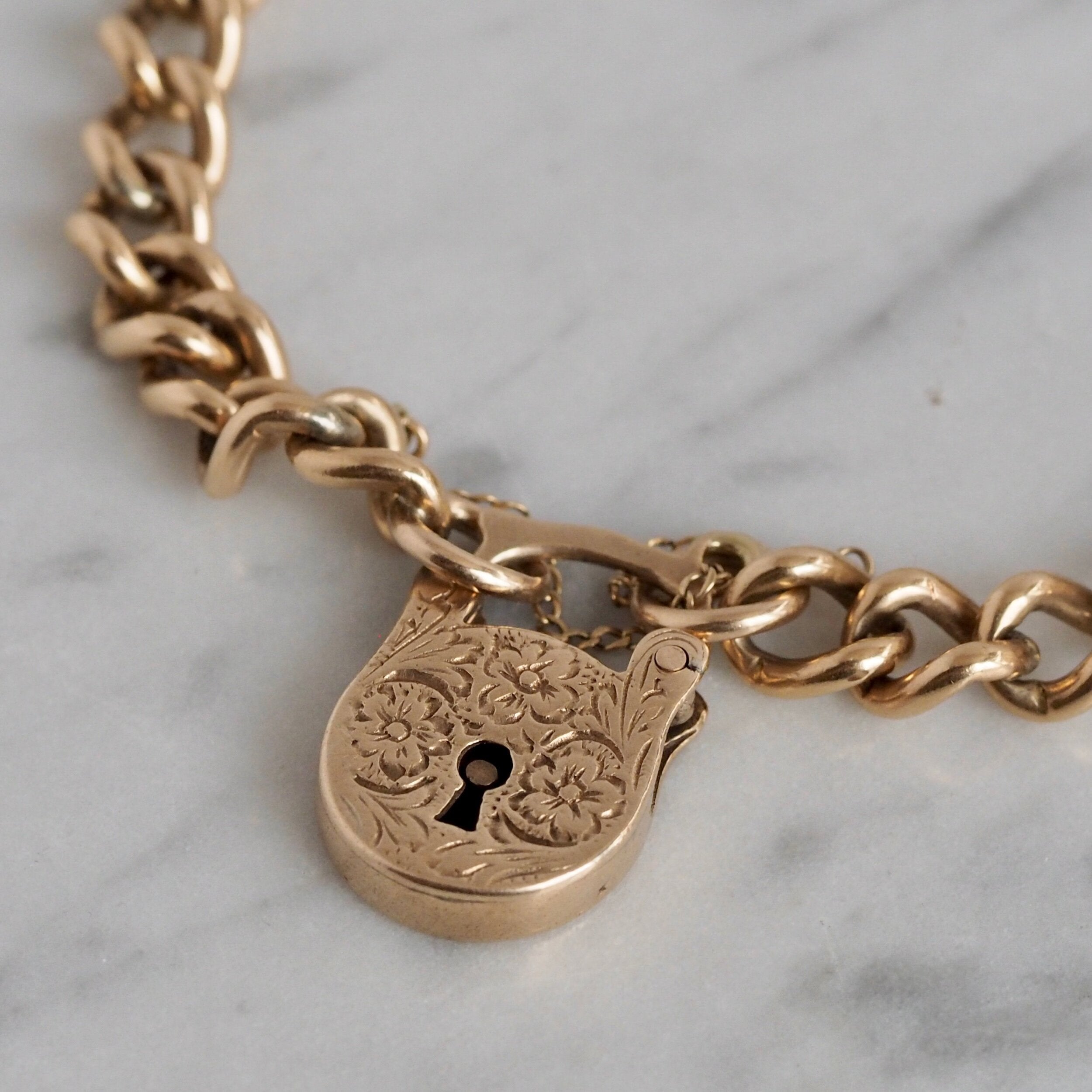 Antique Victorian 9k Gold Curb Link and Padlock Bracelet