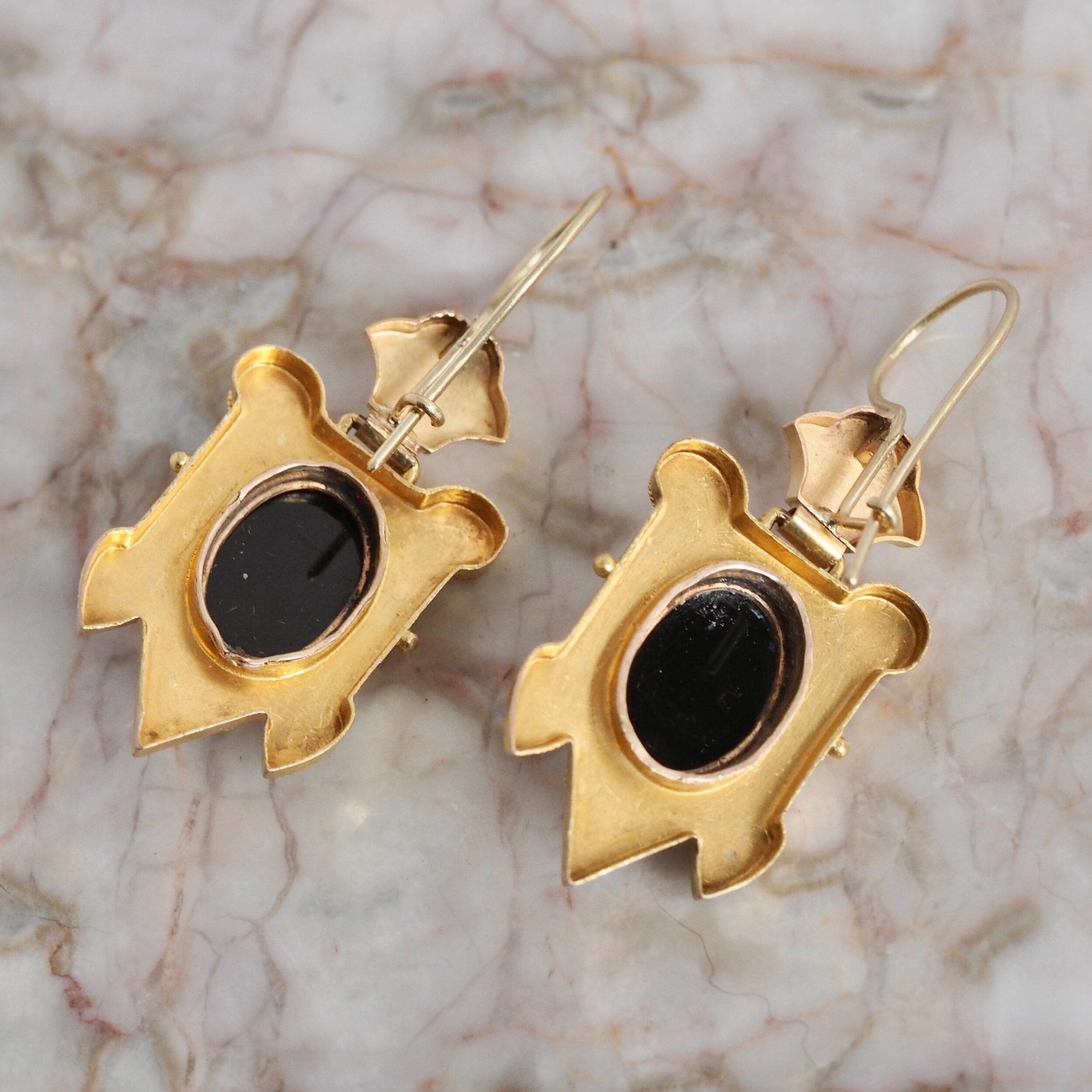 Antique Victorian Etruscan Revival 14k Gold Hardstone Cameo Earrings