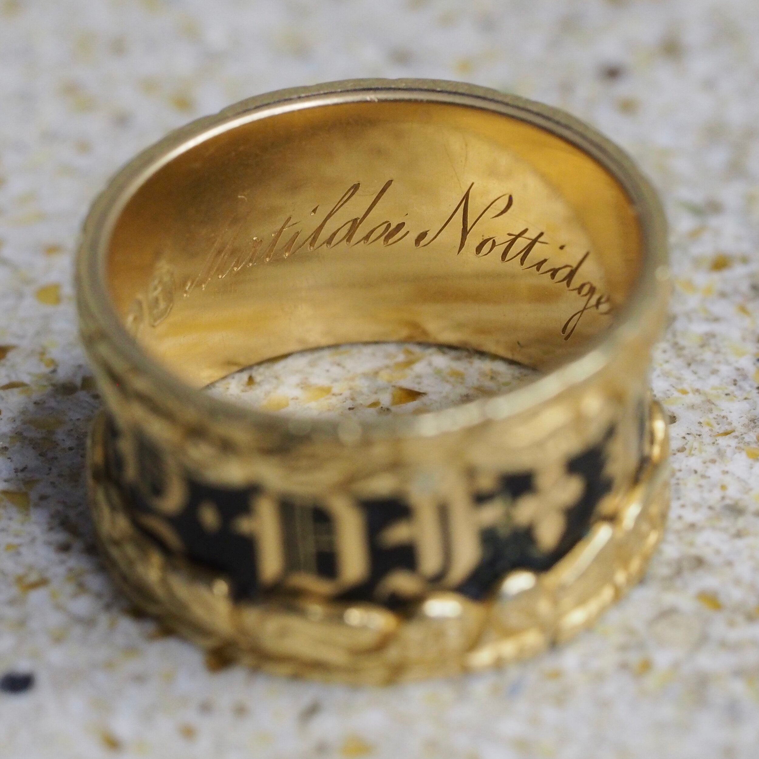 Antique c. 1825 18k Gold and Black Enamel Mourning Ring