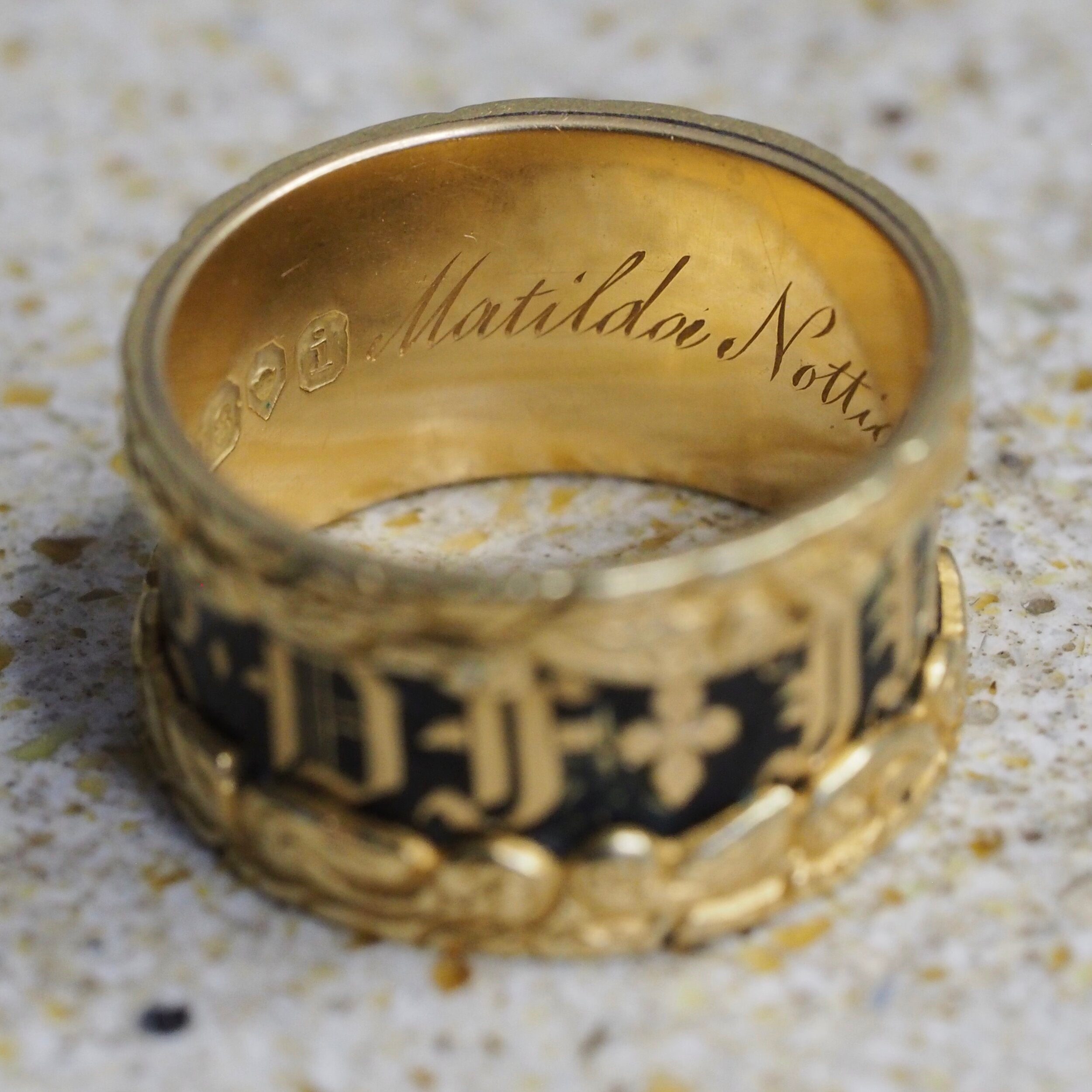 Antique c. 1825 18k Gold and Black Enamel Mourning Ring